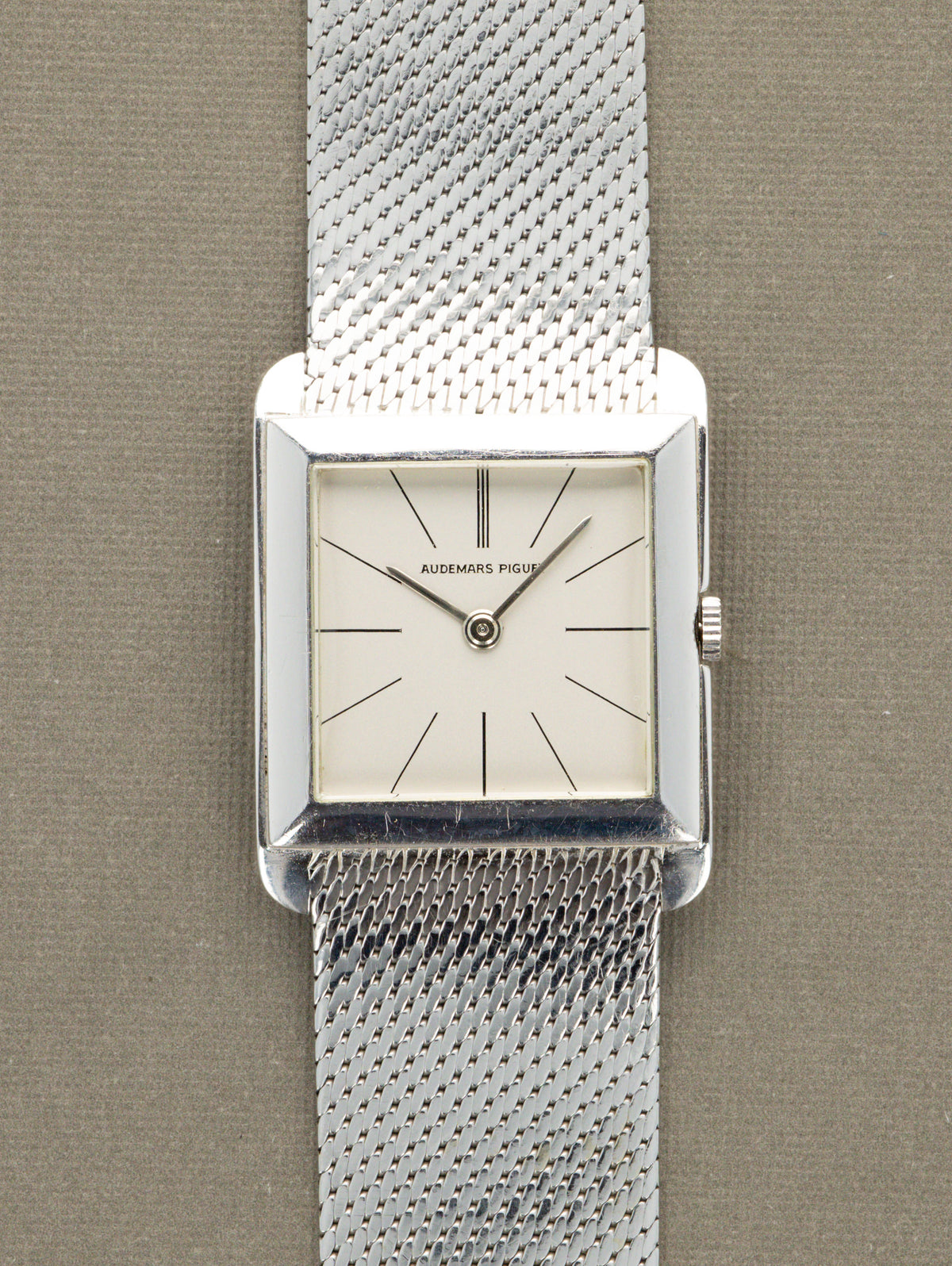 Audemars Piguet Platinum 'Tank' - Circa 1950s