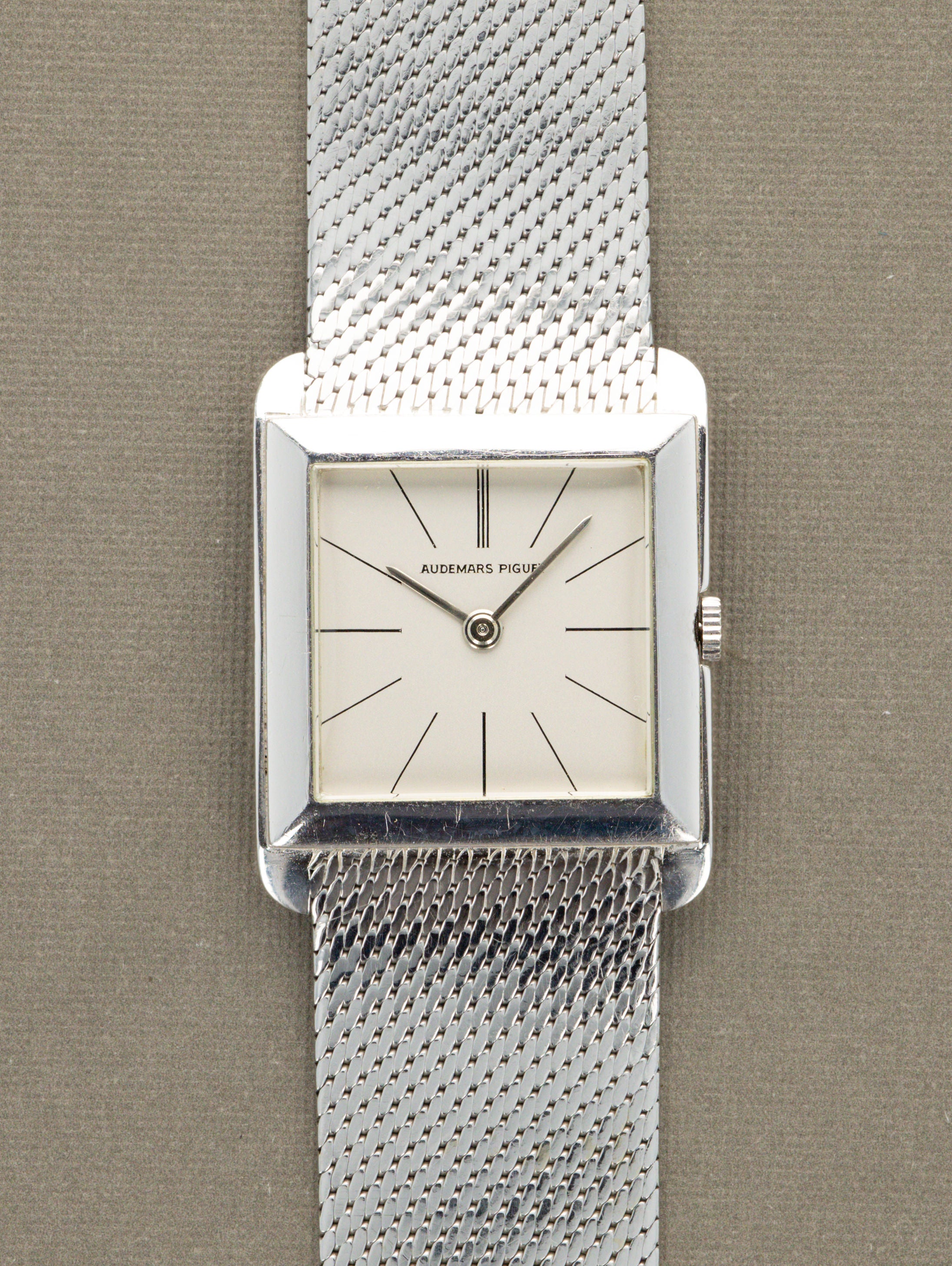 Audemars Piguet Platinum 'Tank' - Circa 1950s