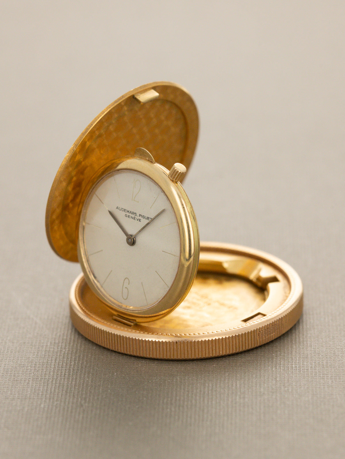 Audemars Piguet Yellow Gold 'Coin' Watch - Satin Silver Dial
