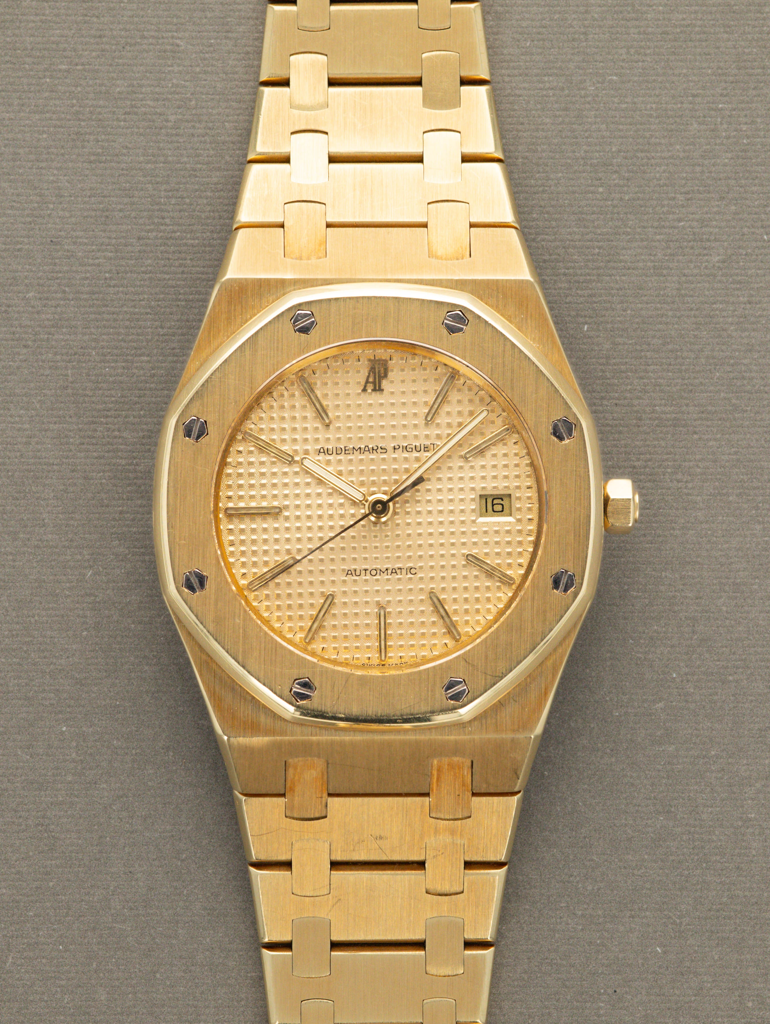 Audemars Piguet Royal Oak Ref. 14486 - Mid-Size