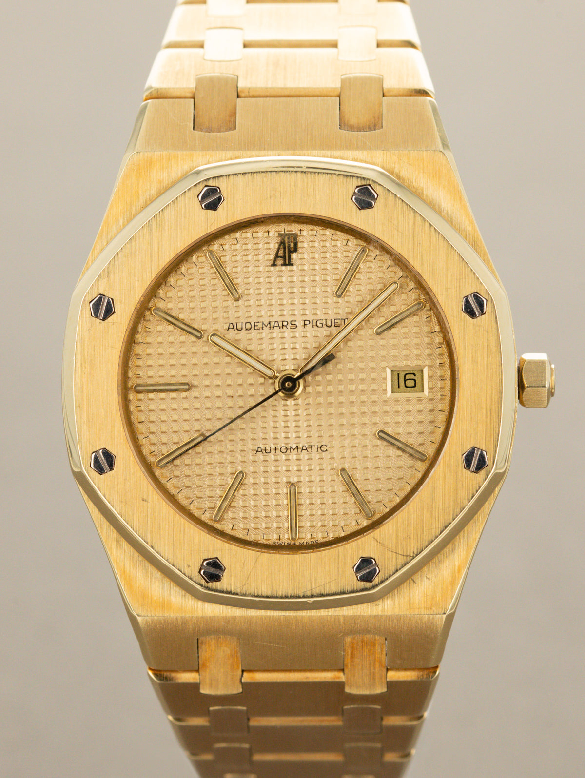 Audemars Piguet Royal Oak Ref. 14486 - Mid-Size