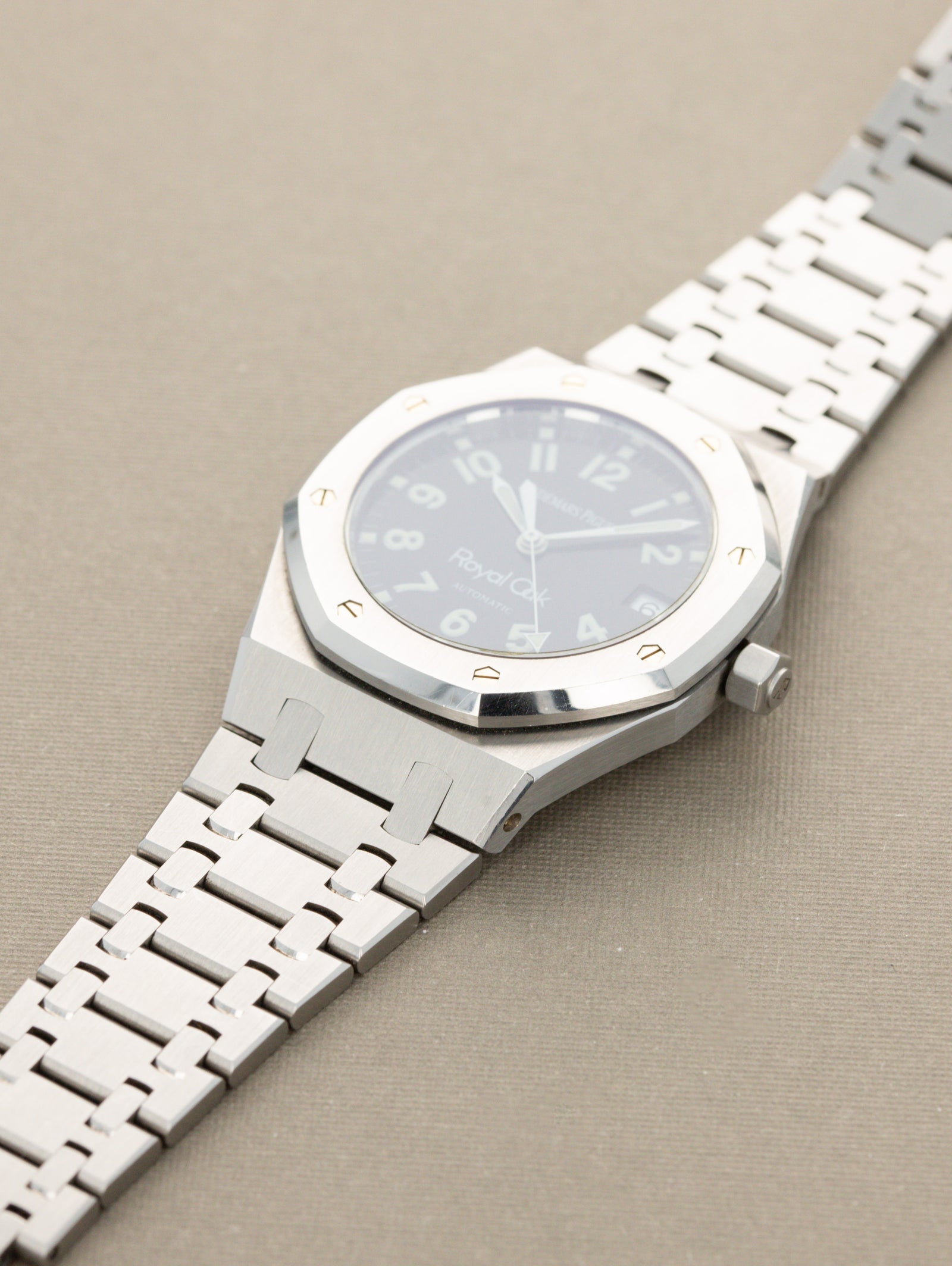 Audemars Piguet Royal Oak Ref. 14790ST - Gloss Black 'Military' Dial Unpolished