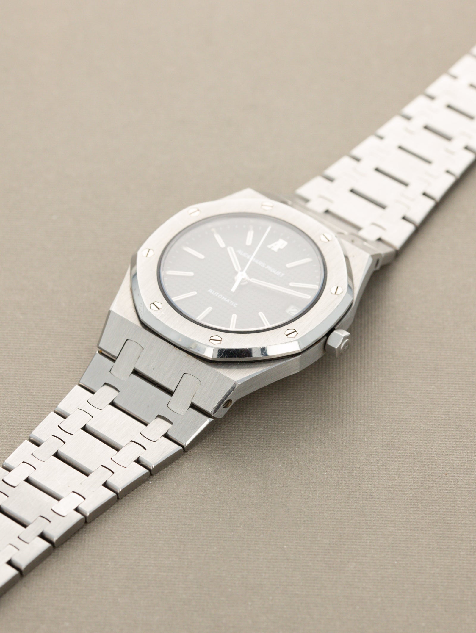 Audemars Piguet Royal Oak Ref. 4100ST - 'Midsize' W/ Service Papers