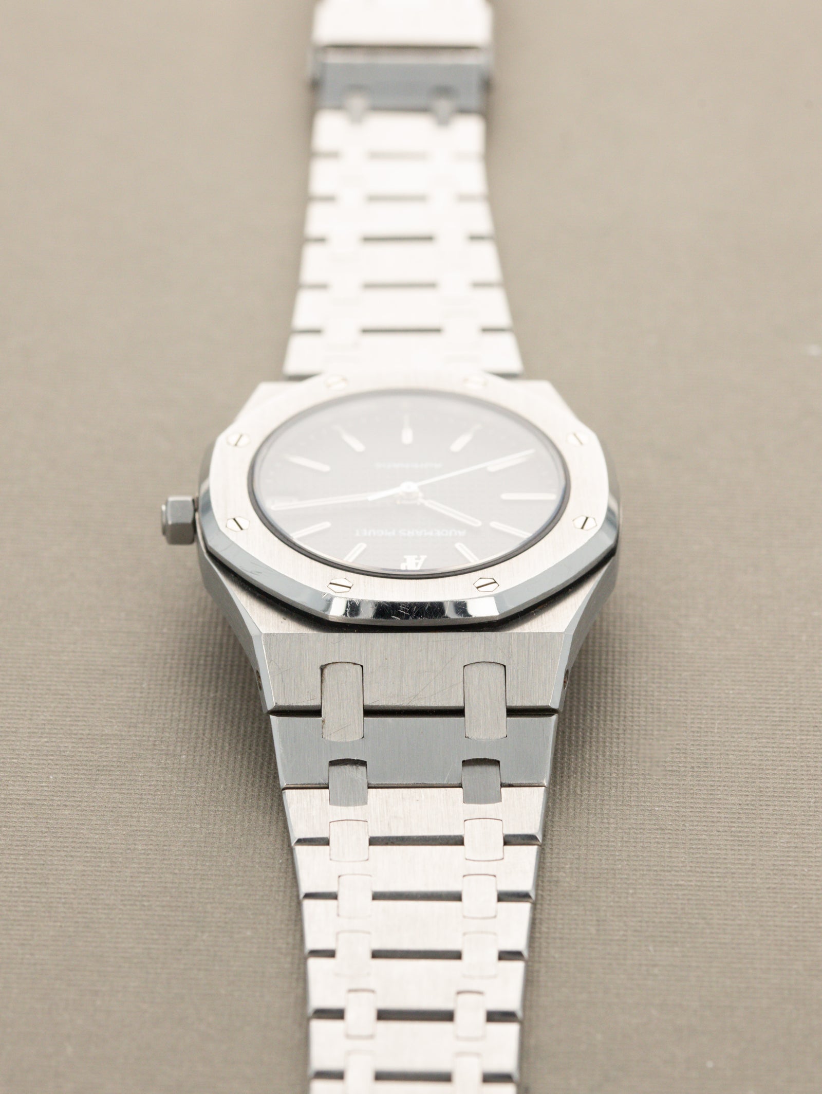 Audemars Piguet Royal Oak Ref. 4100ST - 'Midsize' W/ Service Papers