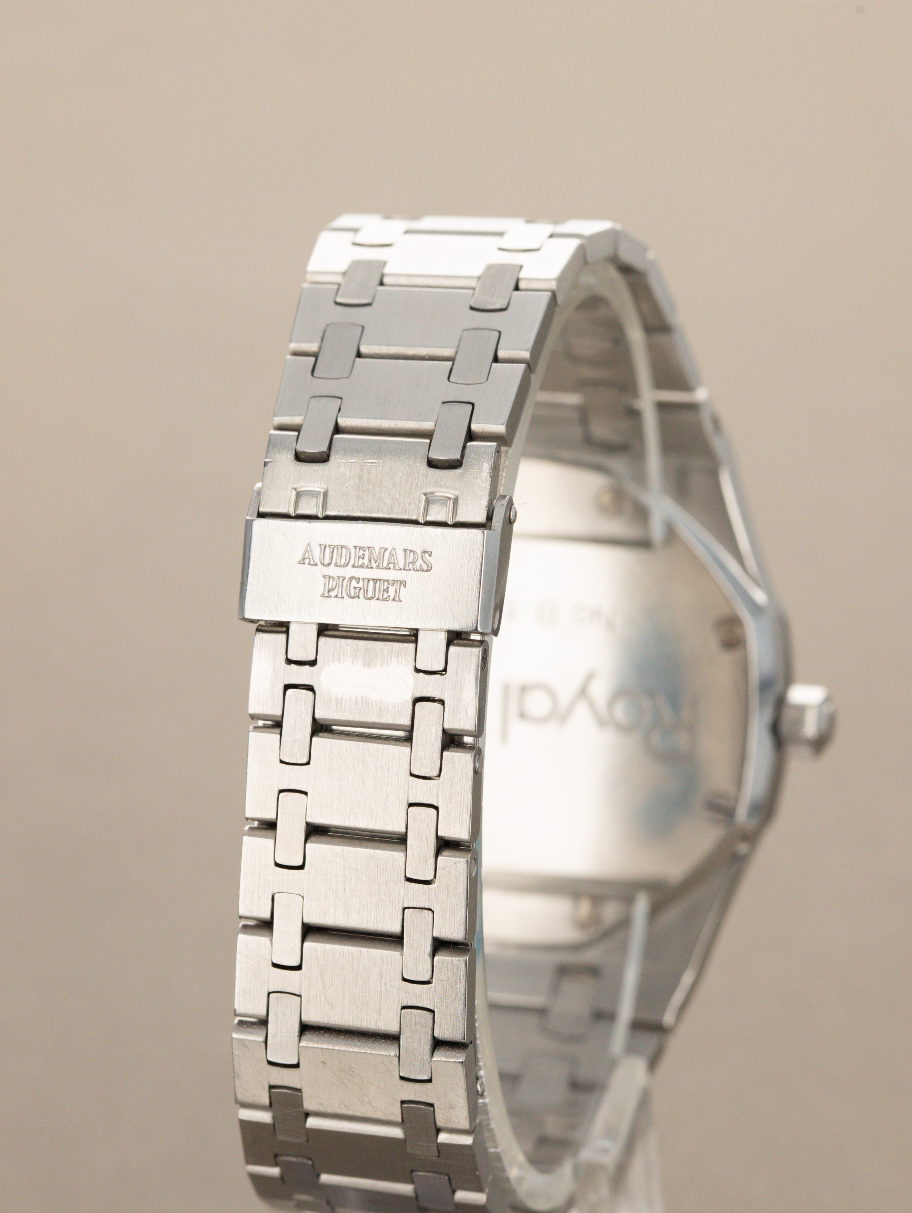 Audemars Piguet Royal Oak Ref. 5402ST - 'Jumbo' w/ 'Logo at 6' Dial Unpolished