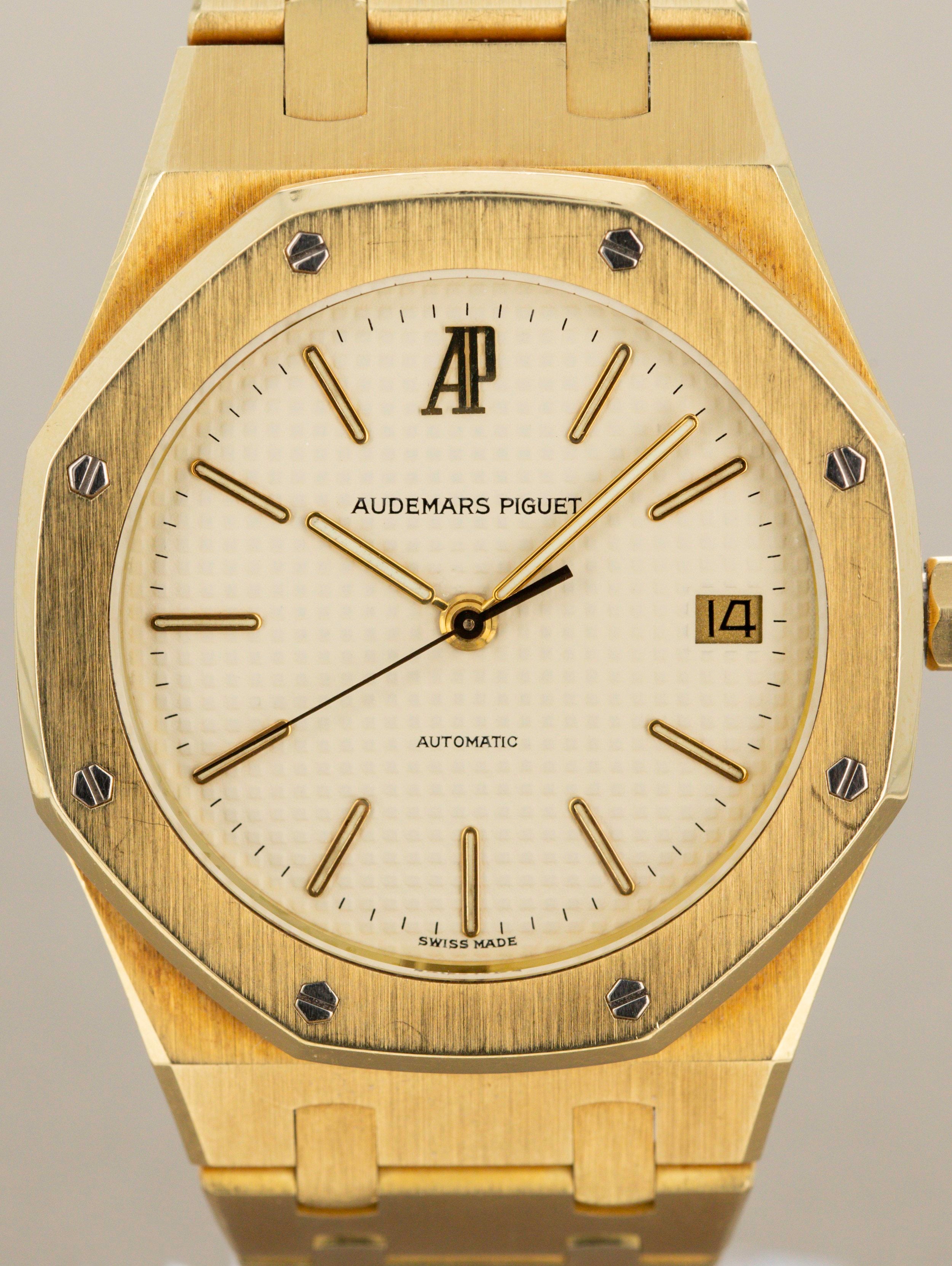 Audemars Piguet Royal Oak - Ref. 14700BA with Papers