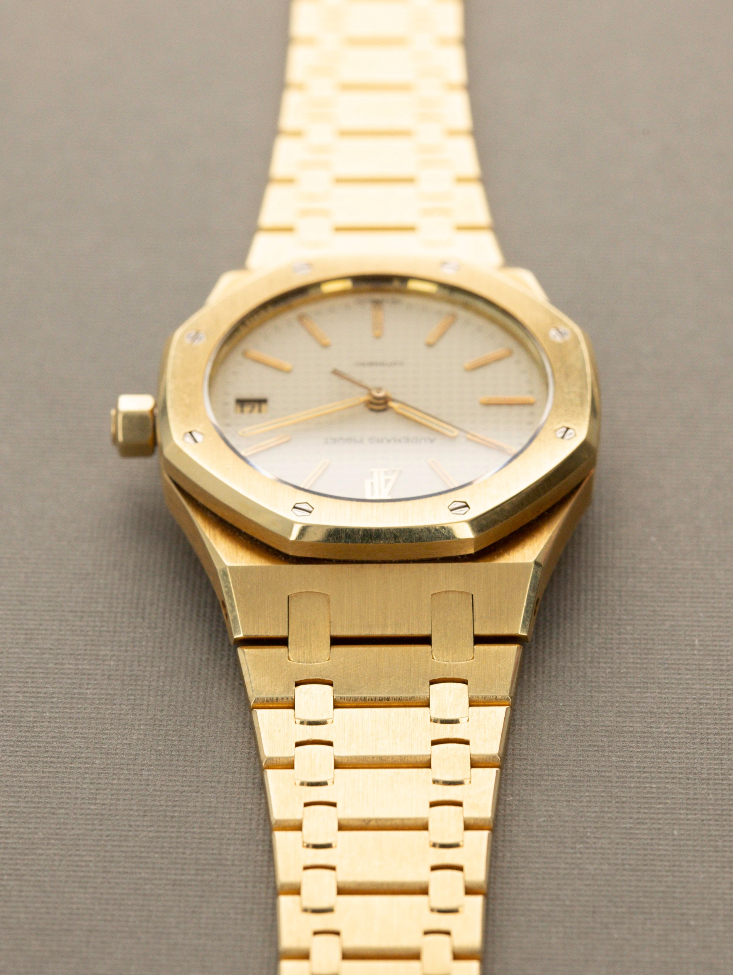 Audemars Piguet Royal Oak - Ref. 14700BA with Papers