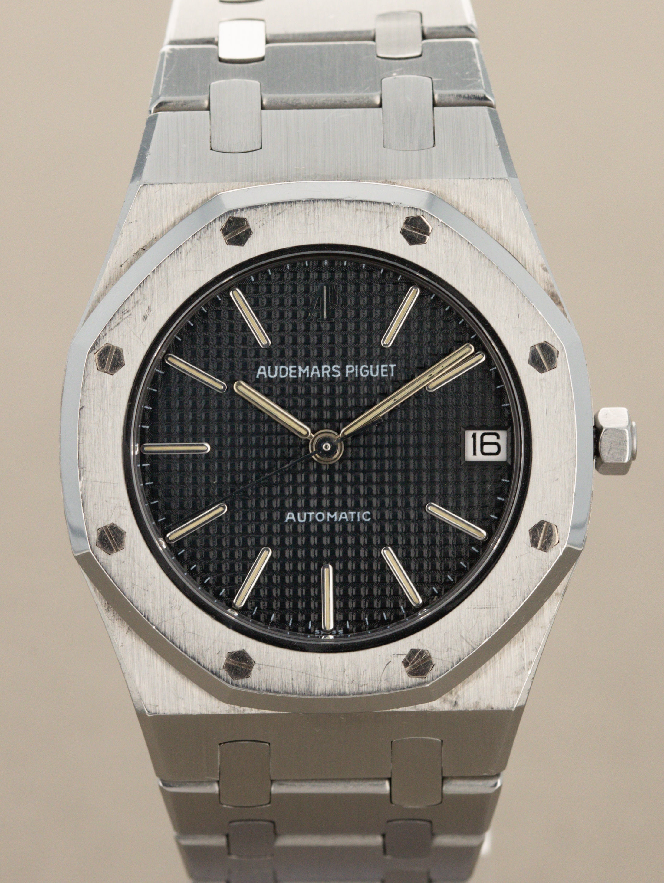 Audemars Piguet Royal Oak Ref. 4100ST - 'Midsize' Unpolished W/ Full Set
