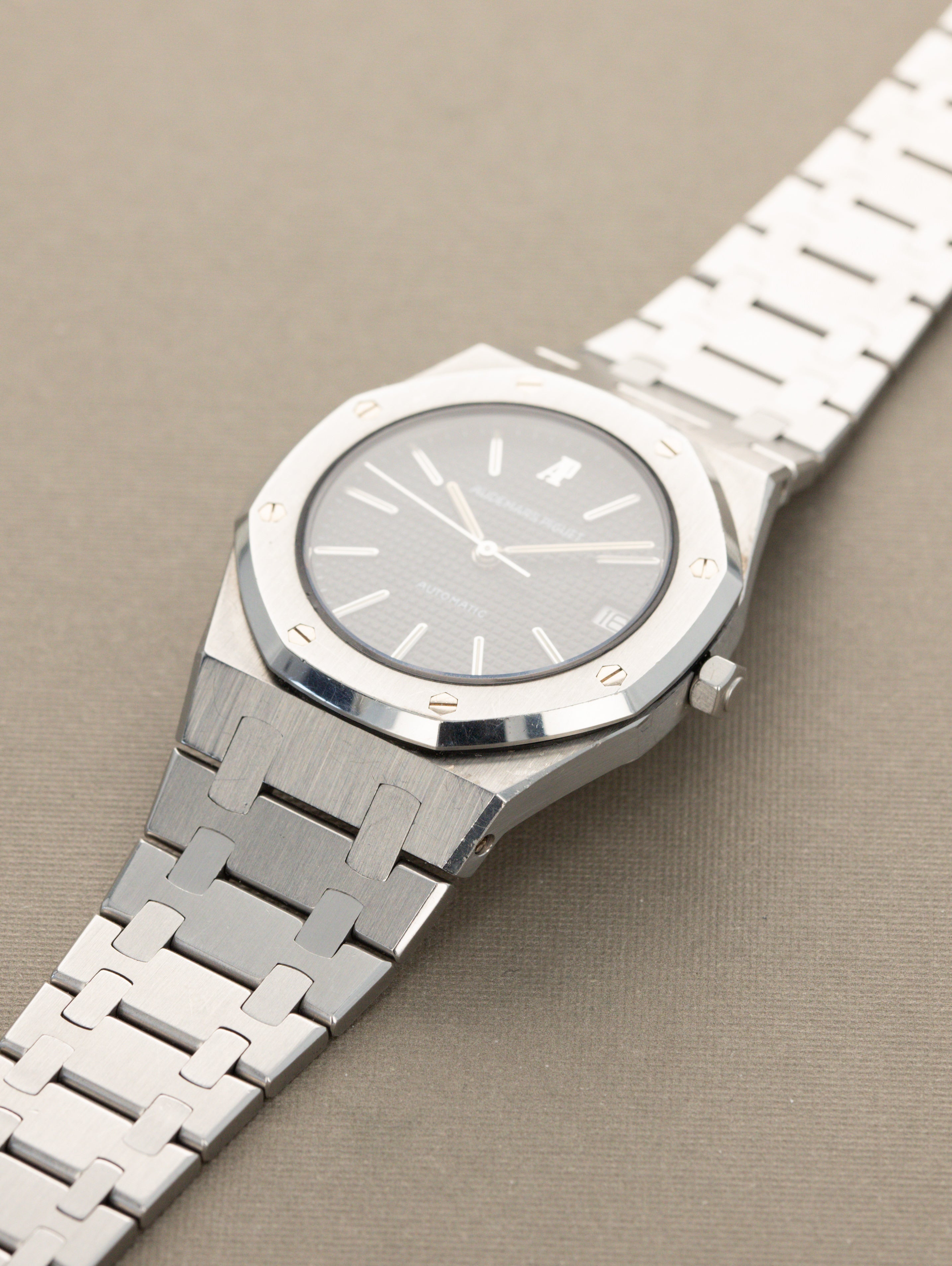 Audemars Piguet Royal Oak Ref. 4100ST - 'Midsize' Unpolished W/ Full Set