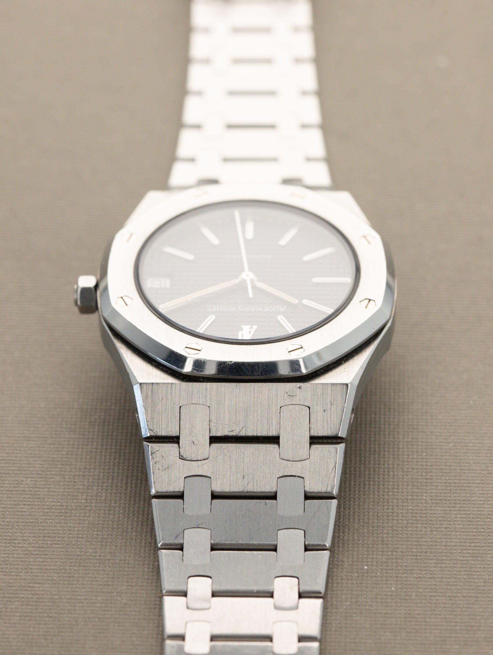 Audemars Piguet Royal Oak Ref. 4100ST - 'Midsize' Unpolished W/ Full Set