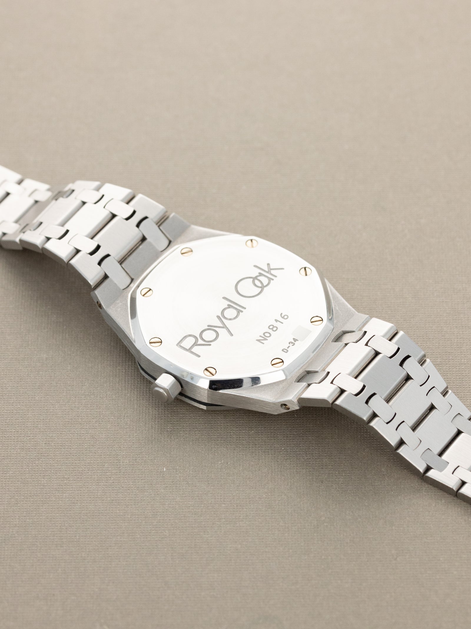 Audemars Piguet Royal Oak 'Midsize' Ref. 14790ST - 'Second Series' W/ Box, Papers, & Extract
