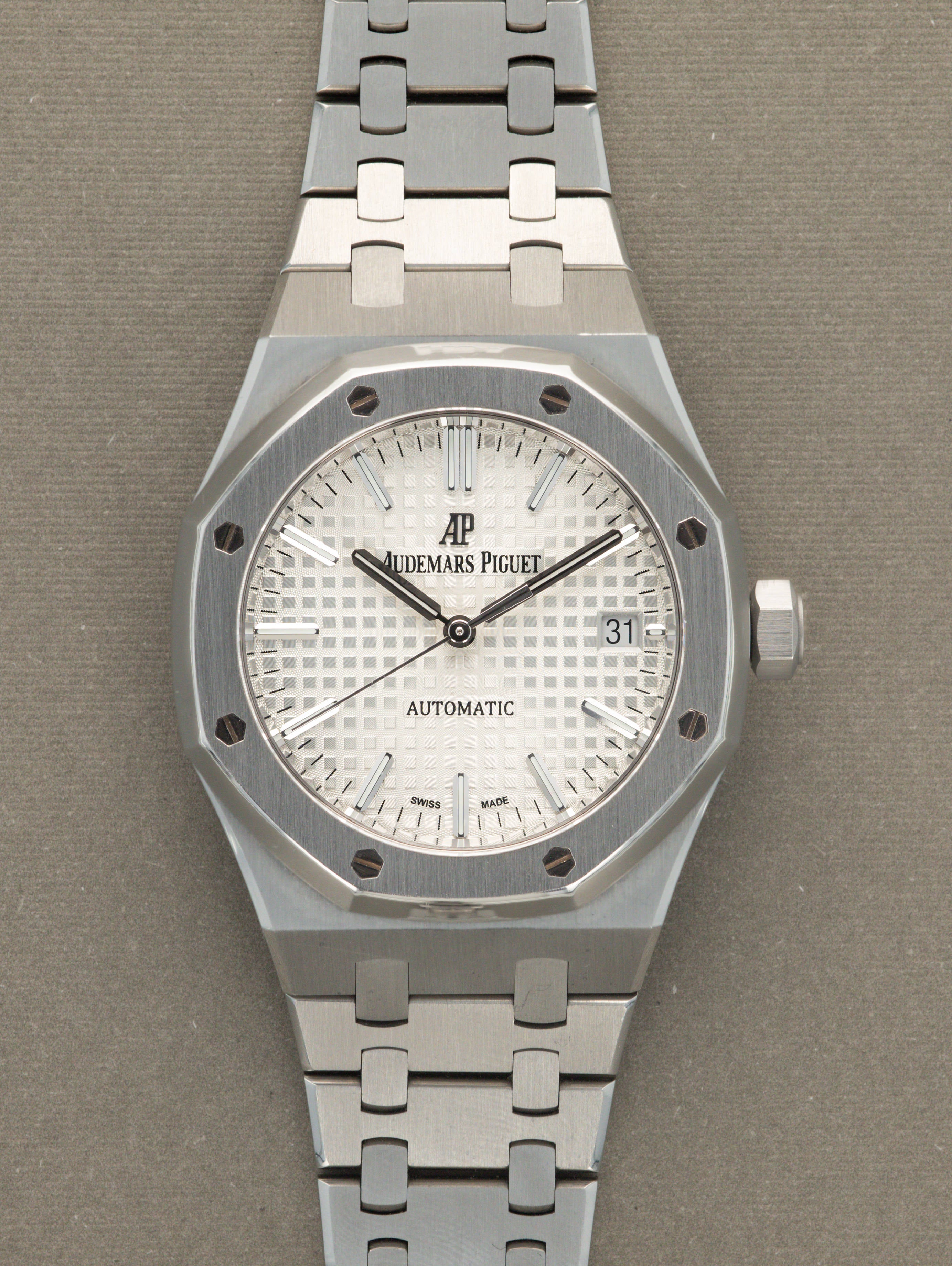 Audemars Piguet Royal Oak Ref. 15450ST - 'Midsize' Full Set