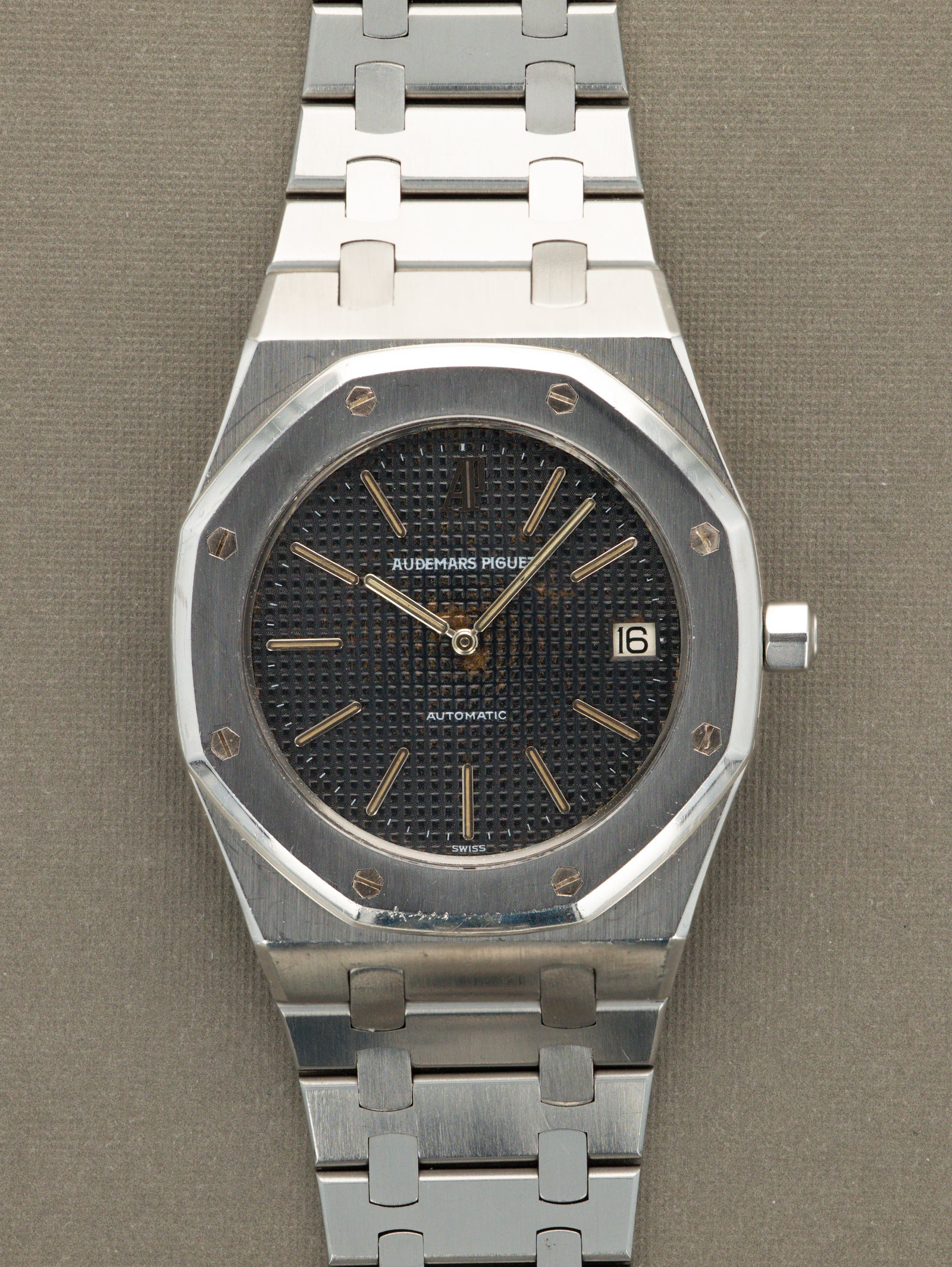 Audemars Piguet Royal Oak Ref. 5402ST - 'Jumbo' Grey Patina Dial