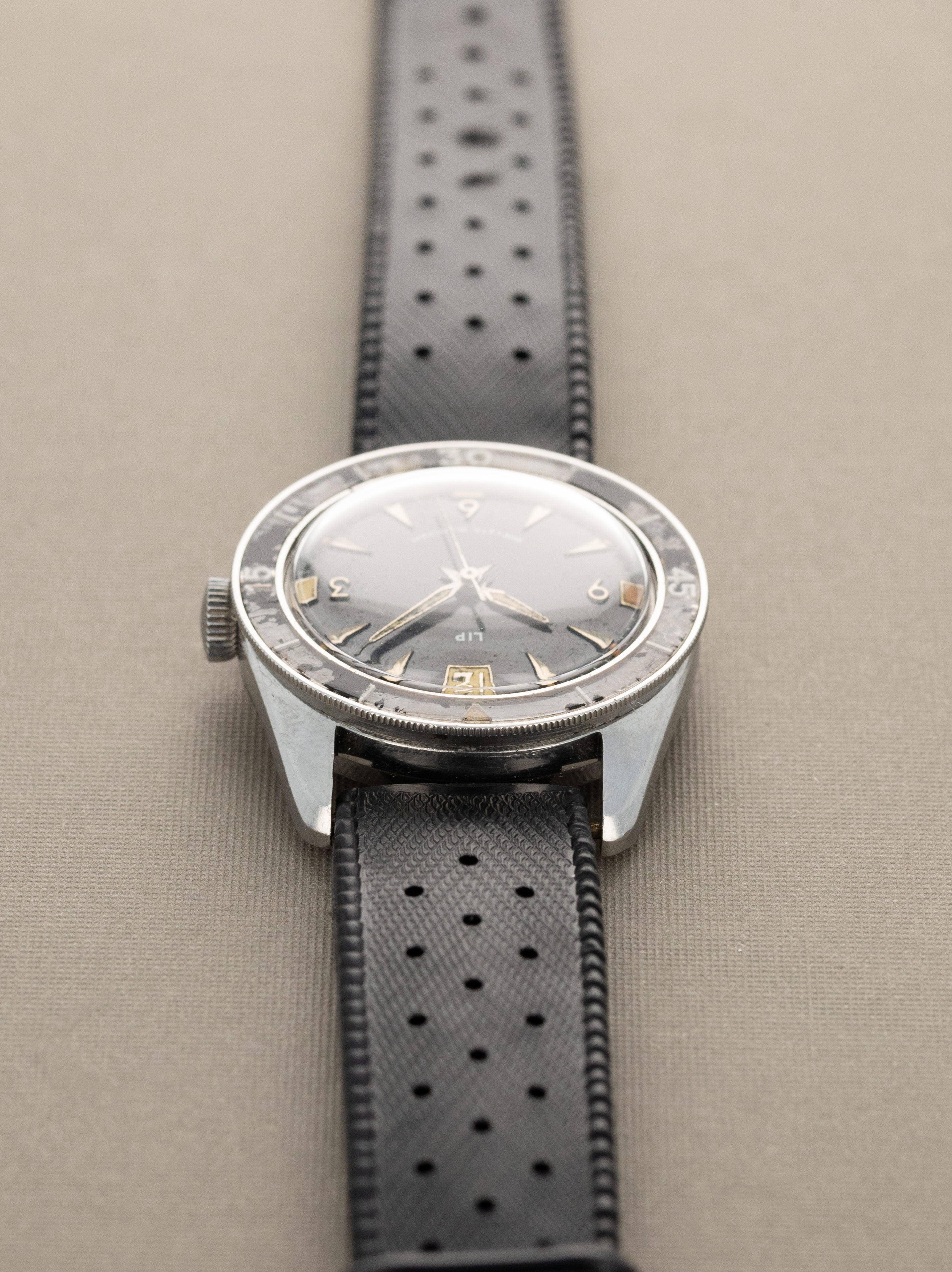 LIP 'Brevets Blancpain' - Gloss Black Tritium Dial Unpolished