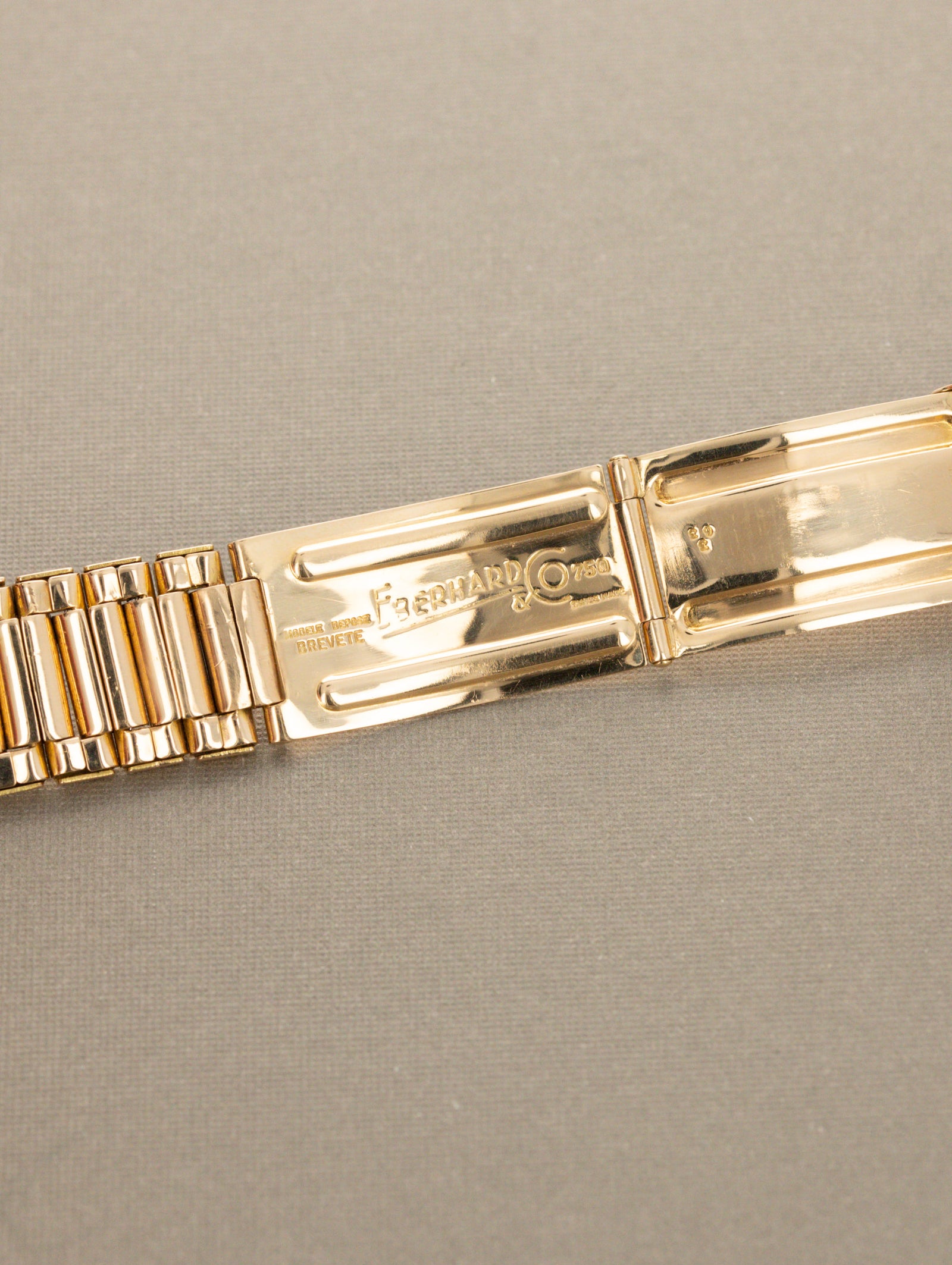 Eberhard and Co. Scafodat Ref. 11532-1 - 'Brushed' Silver Non-Luminous Dial W/ Box