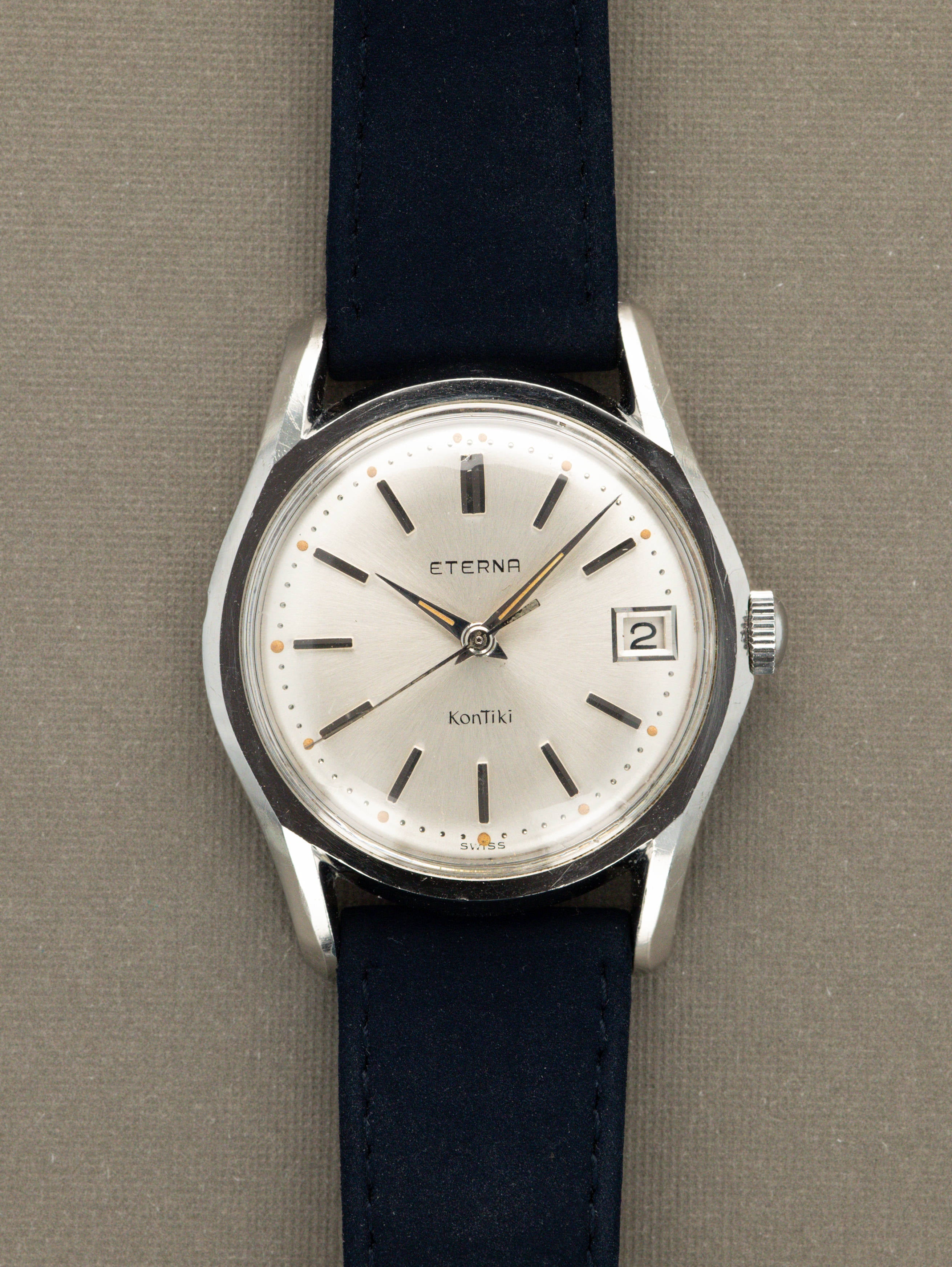 Eterna KonTiki Ref. 130T - Sunburst Silver 'Domed' Dial Unpolished W/ Box
