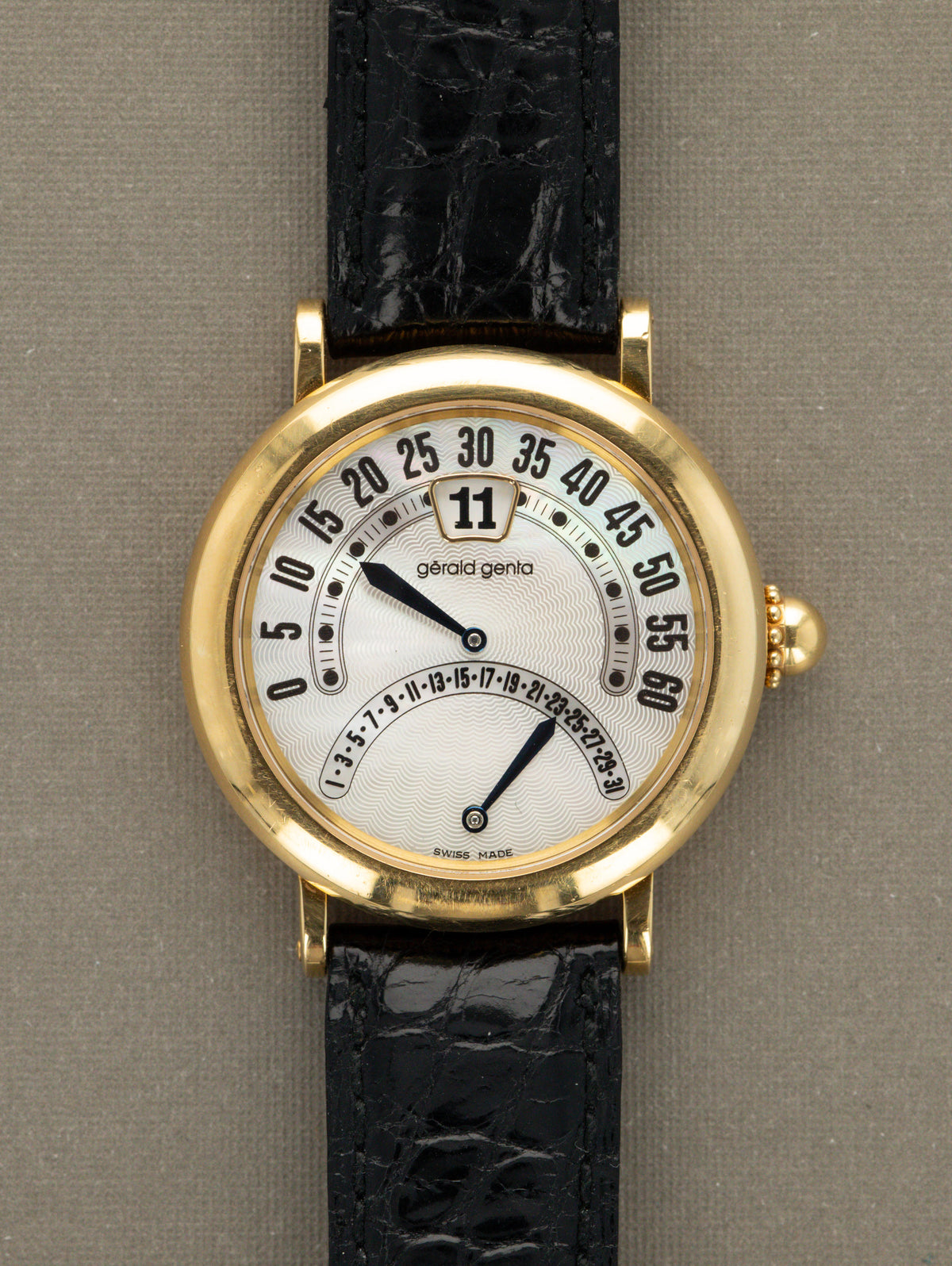 Gérald Genta BiRetro Jump Hour Ref. G.3734 - 'White 'Guilloche' MOP Dial Unpolished w/ Booklet