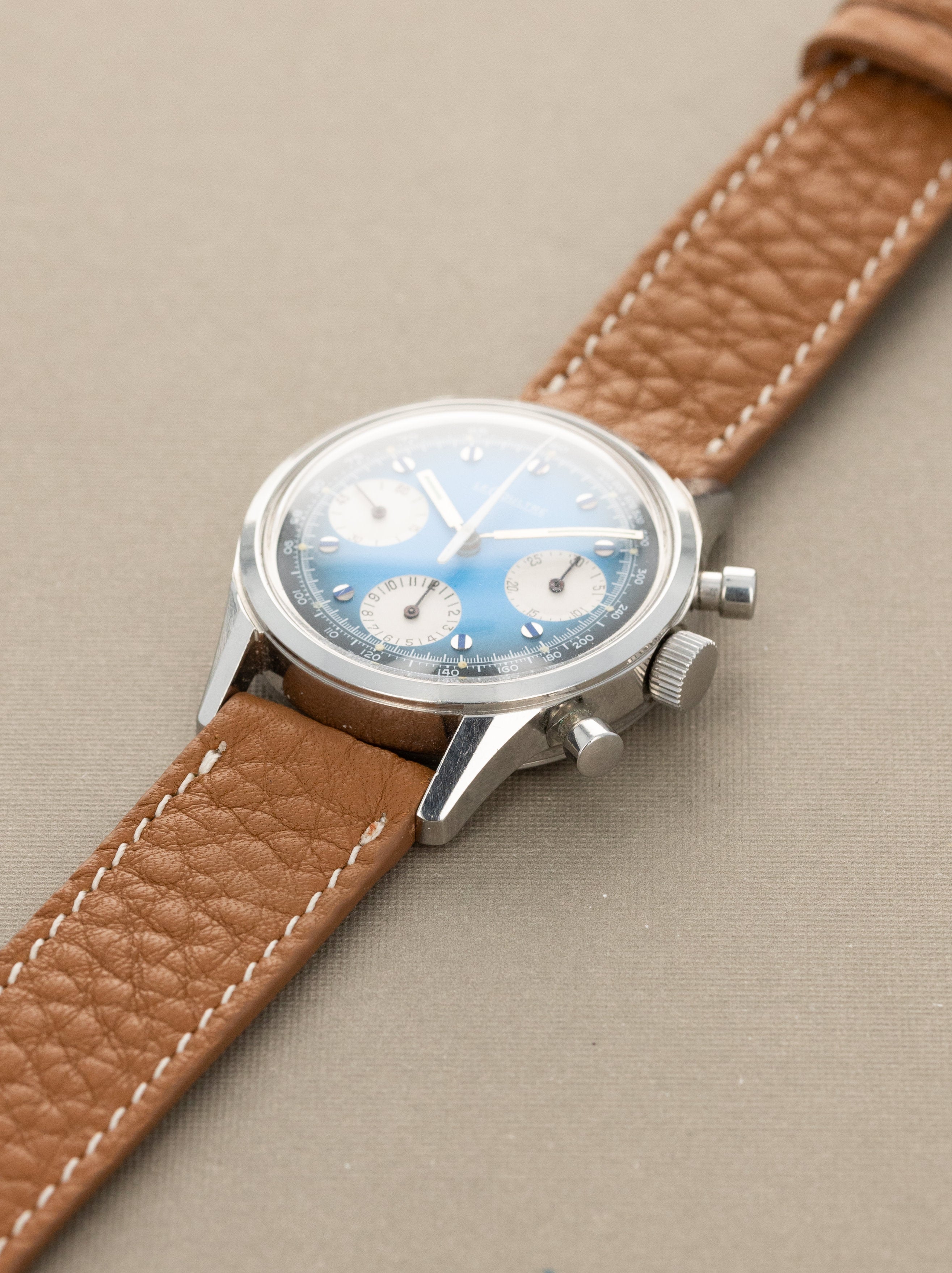 Jaeger-LeCoultre Chronograph Ref. E-2644 - Blue 'Gradient' Dial Valjoux 72