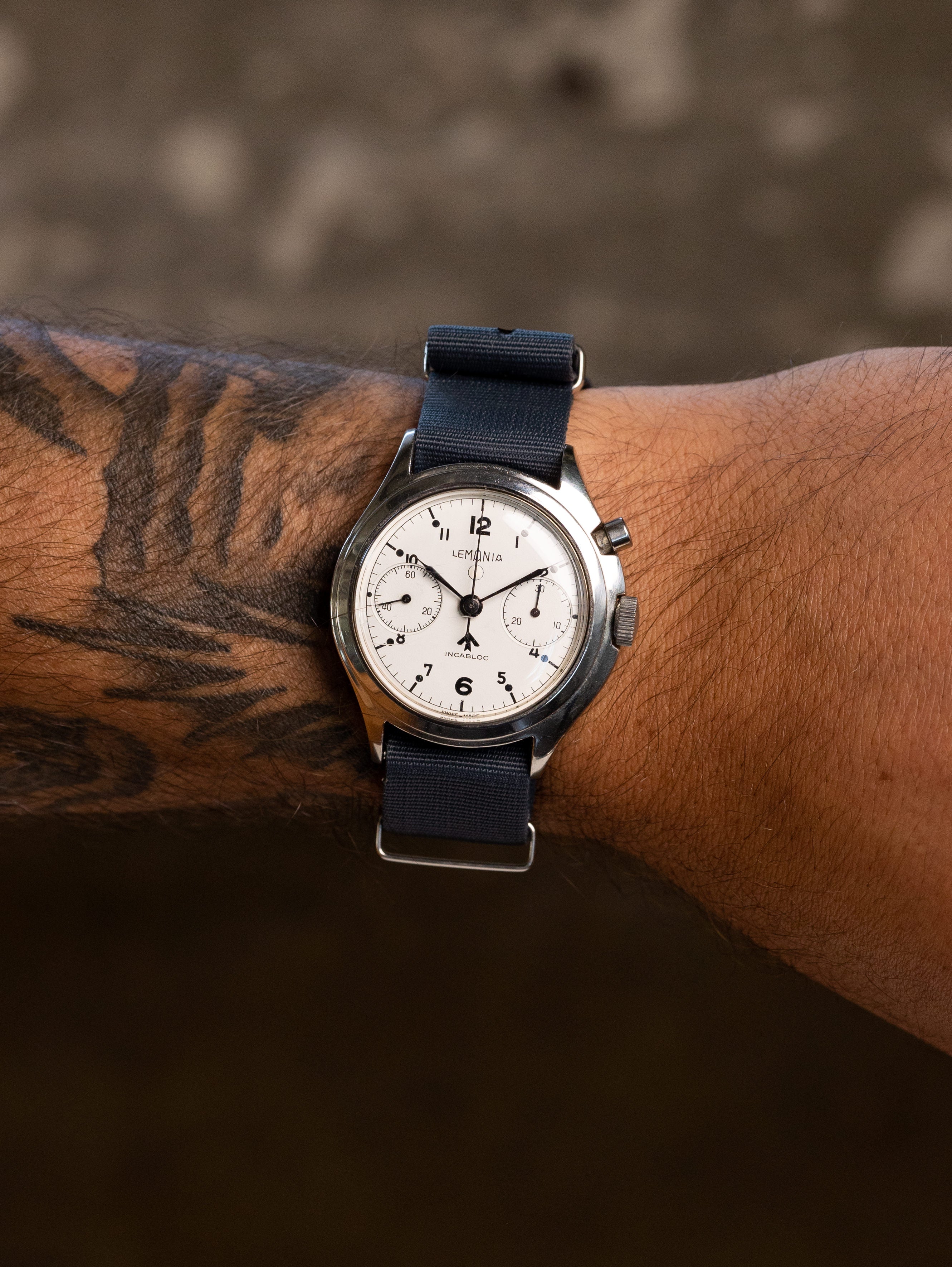 Lemania Monopusher Chronograph Ref. 0552/924-3306 - Gloss White Non-Luminous Dial w/ Moisture Indicator