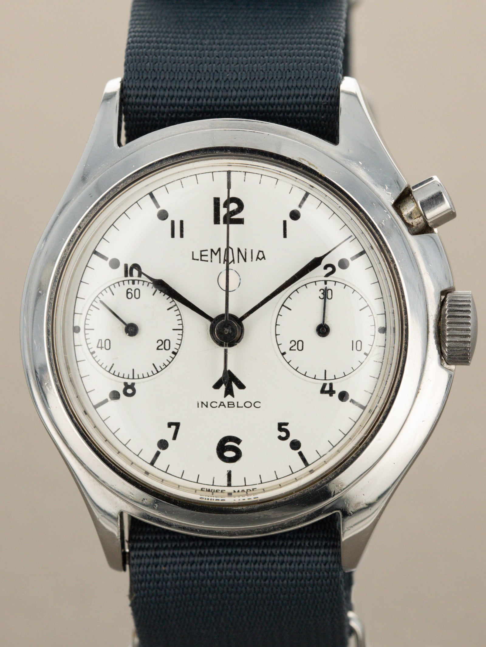 Lemania Monopusher Chronograph Ref. 0552/924-3306 - Gloss White Non-Luminous Dial