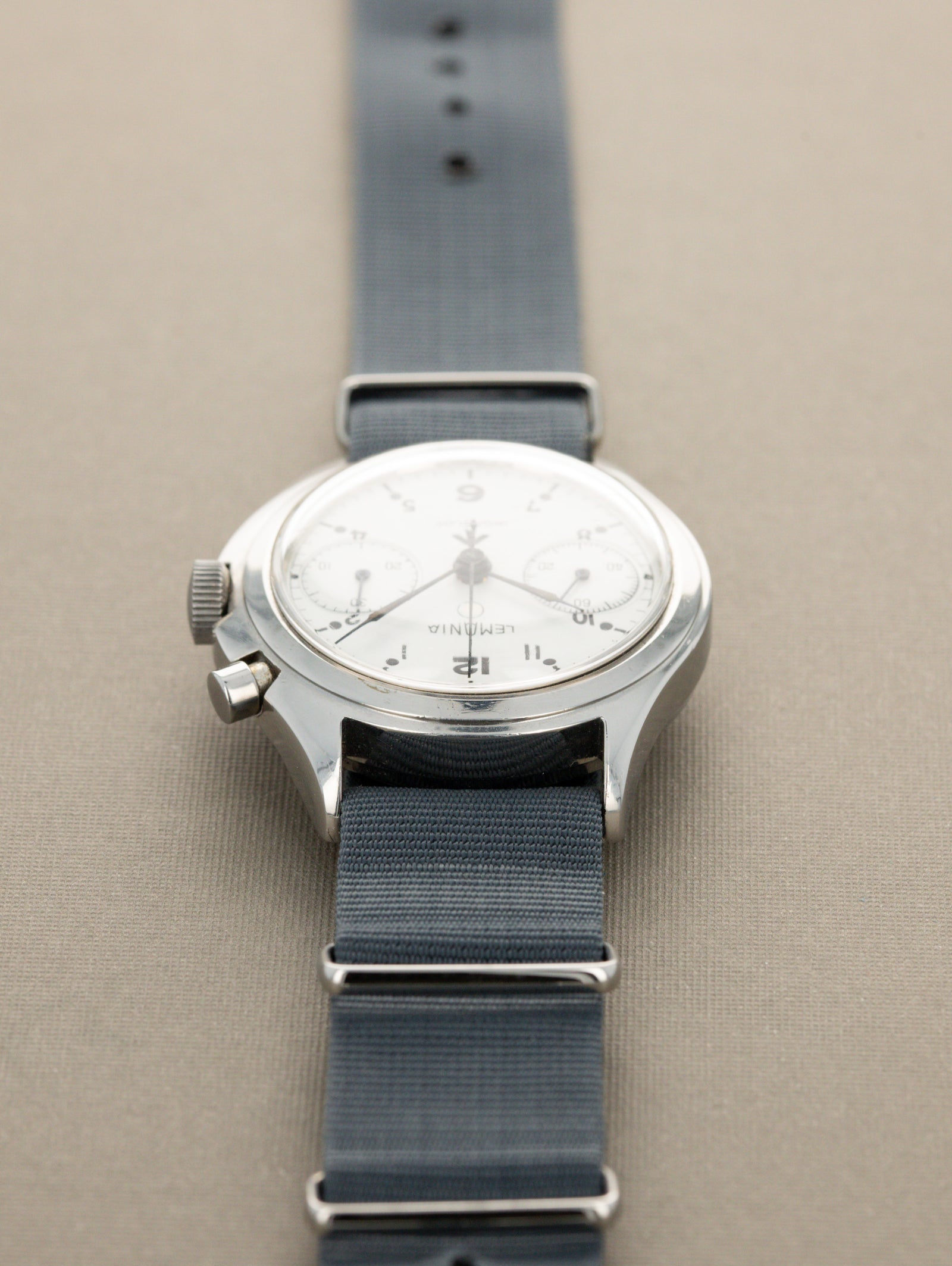 Lemania Monopusher Chronograph Ref. 0552/924-3306 - Gloss White Non-Luminous Dial