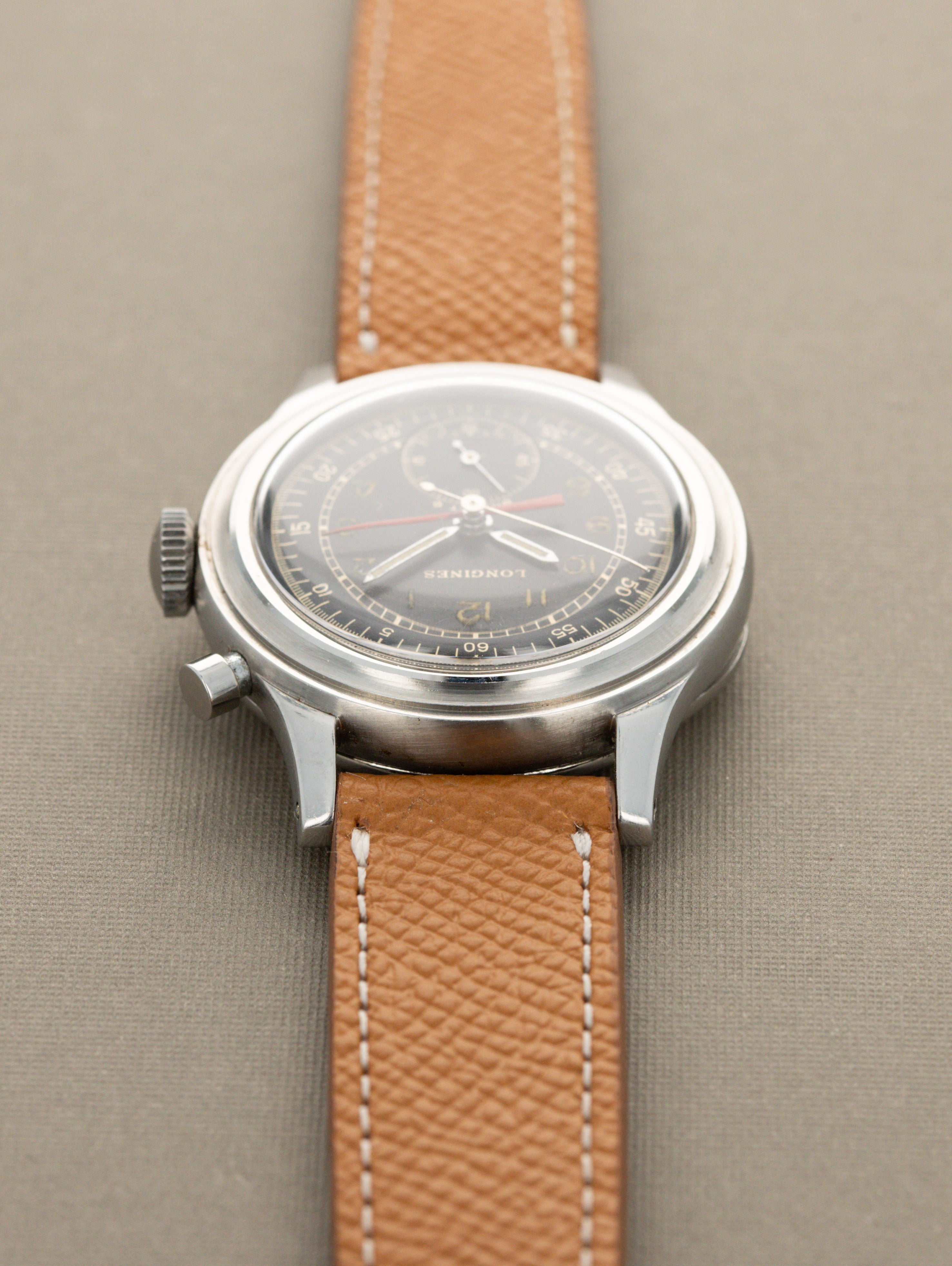 Longines Chronostop Ref. 5681 - Black 'Gilt' Dial w/ Extract