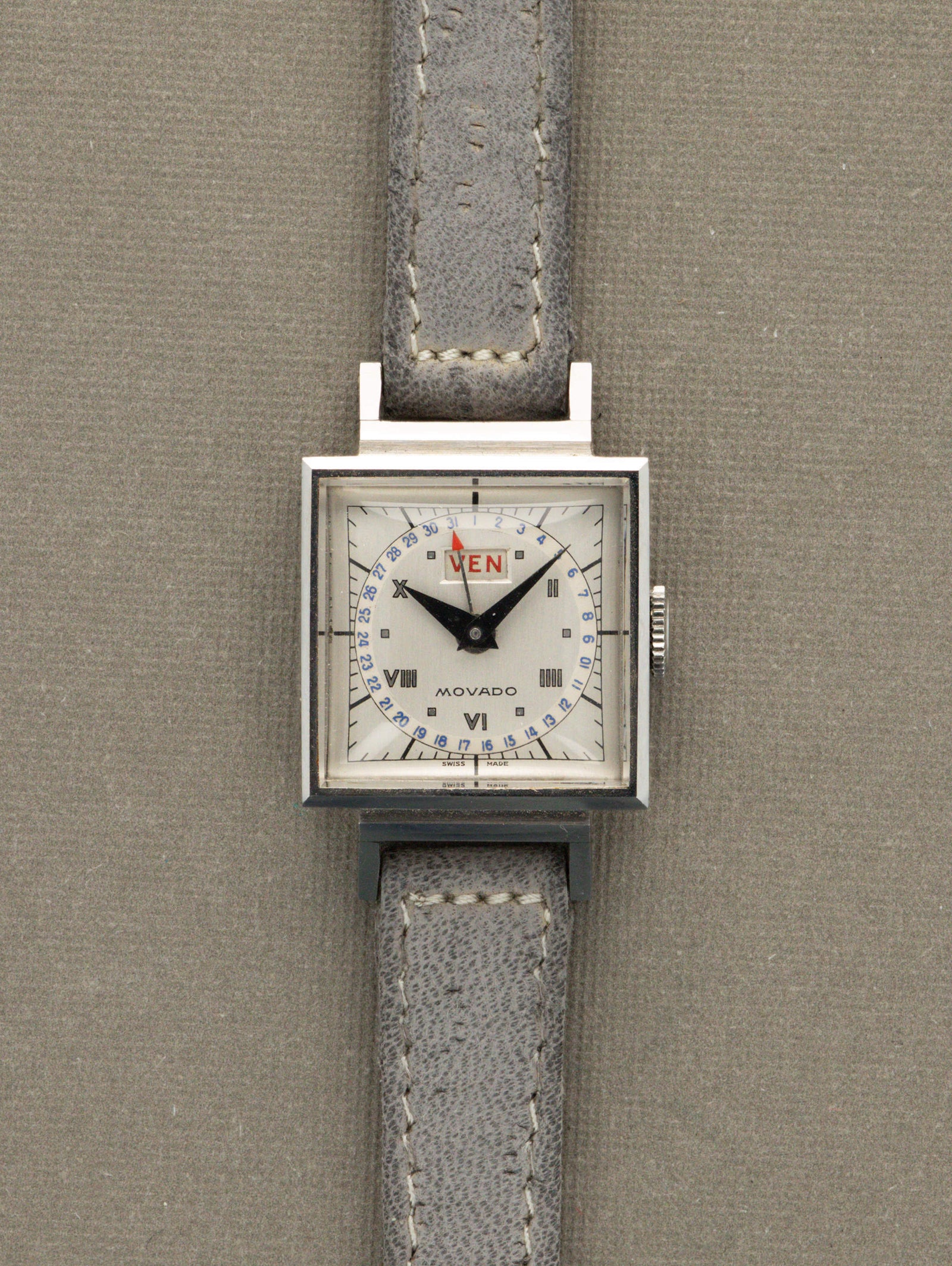 Movado Calendar 'Ladies' Ref. 13025 - 'Brushed' Silver Dial Unpolished