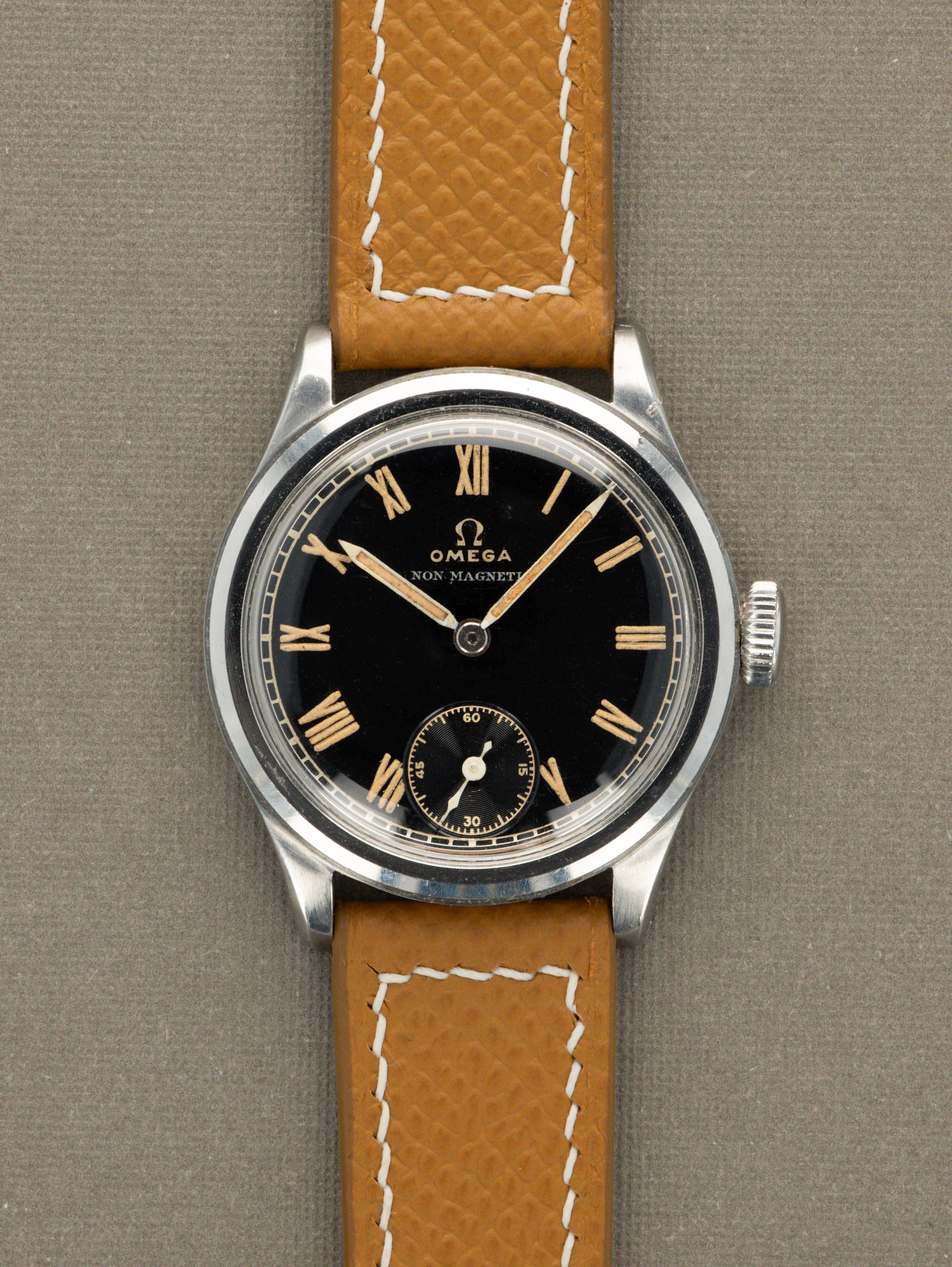 Omega 'Calatrava' Cal. 26.5.T3 - Gloss Black 'Gilt' Dial