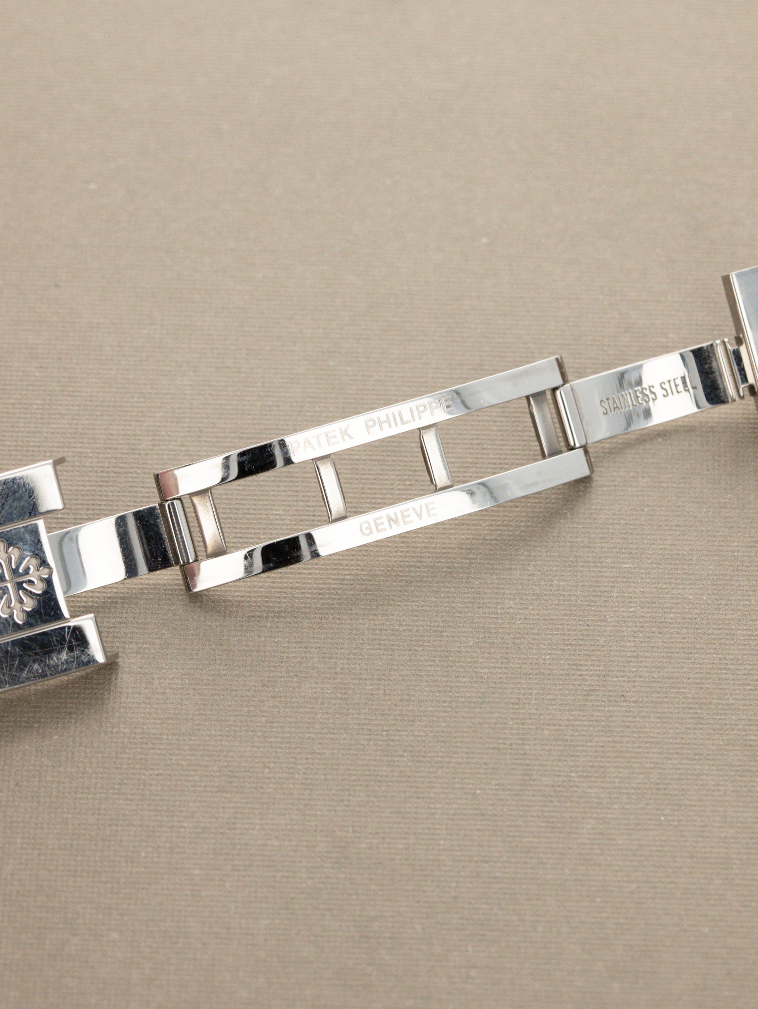 Patek Philippe Aquanuat Ref. 5065A - 'Jumbo' Tritium Dial on Bracelet