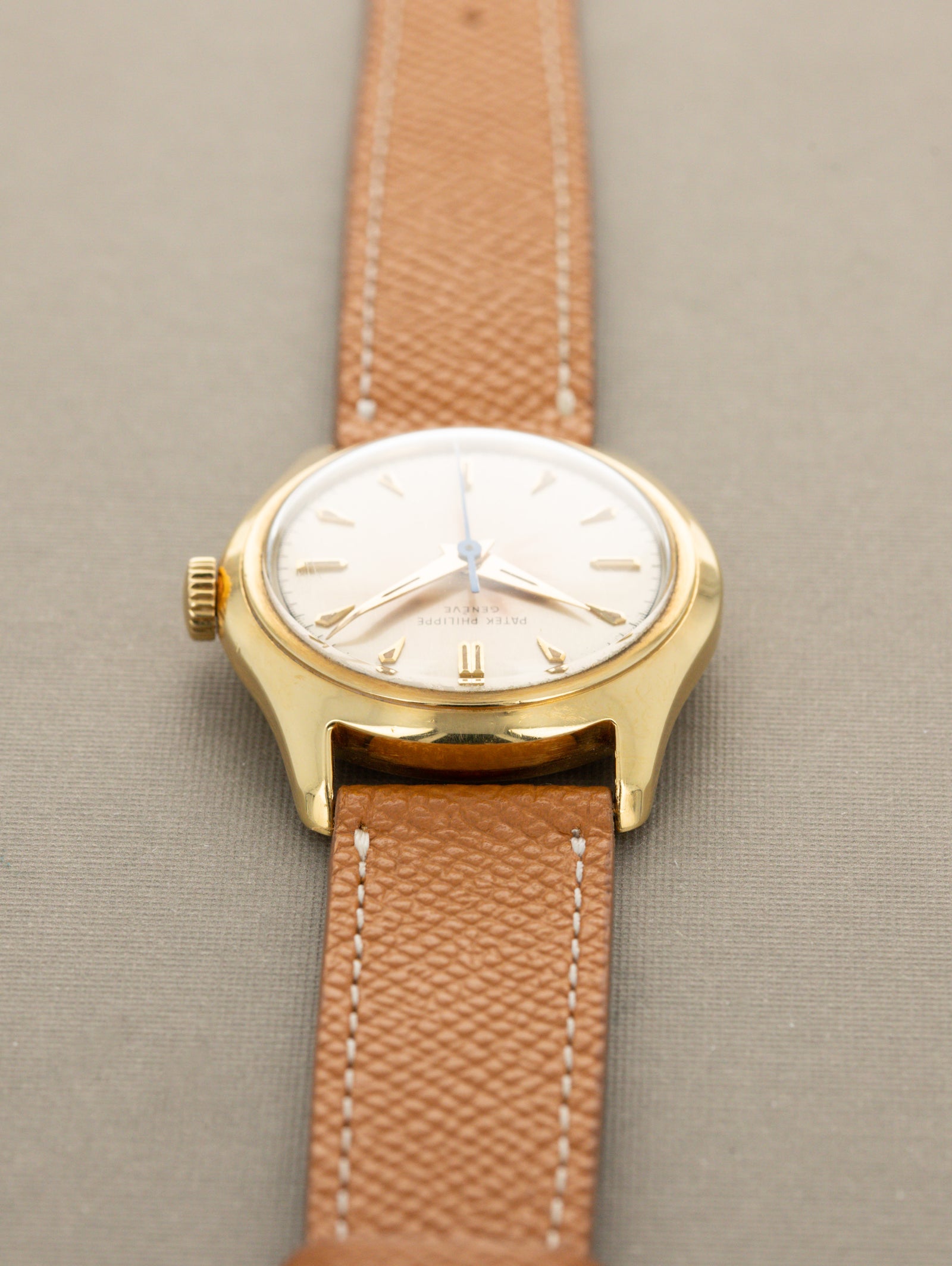 Patek Philippe Calatrava Ref. 2533 - w/ Certificate of Origin