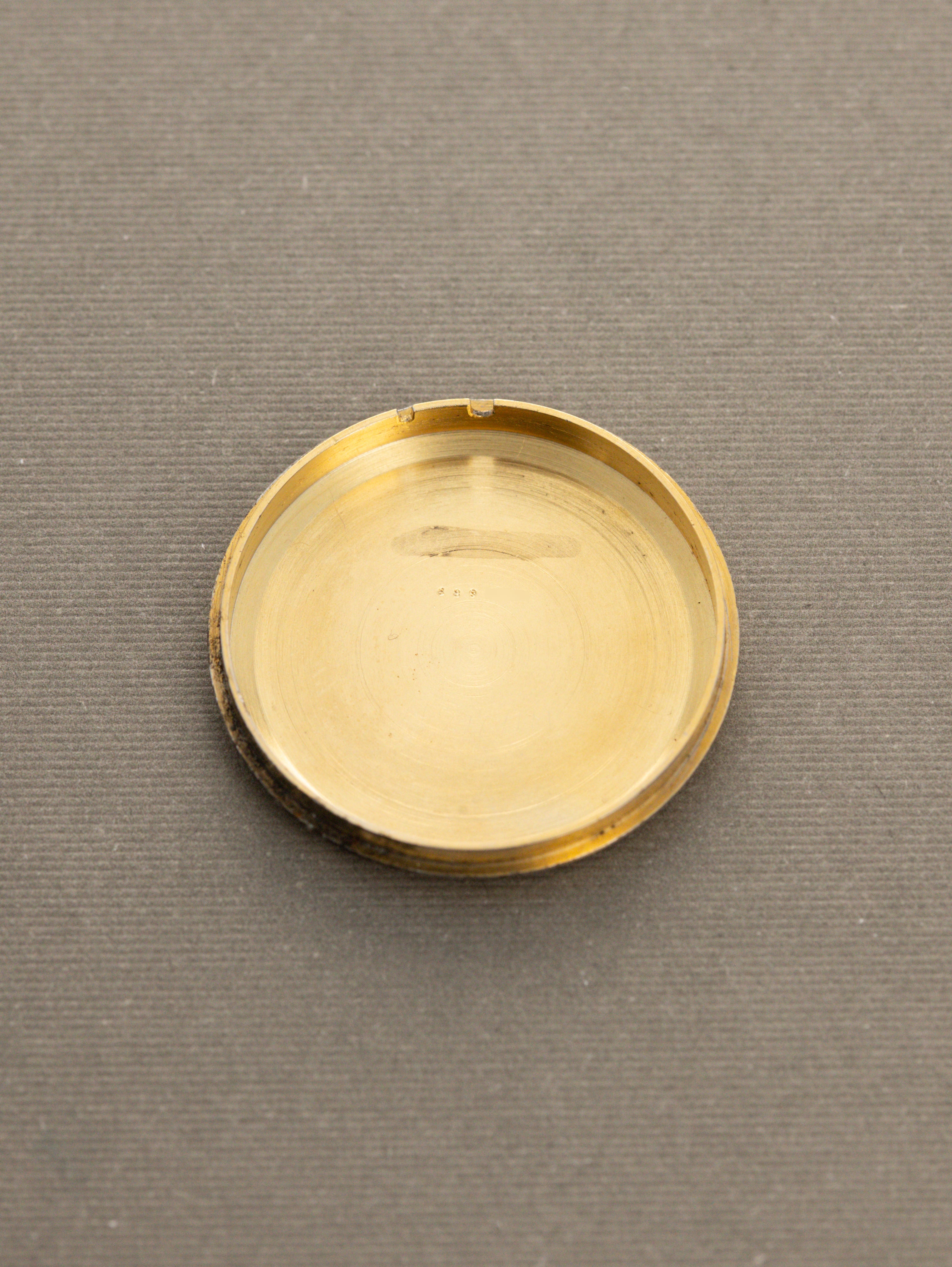 Patek Philippe Calatrava 'Amagnetic' Ref. 2570 w/ Extract