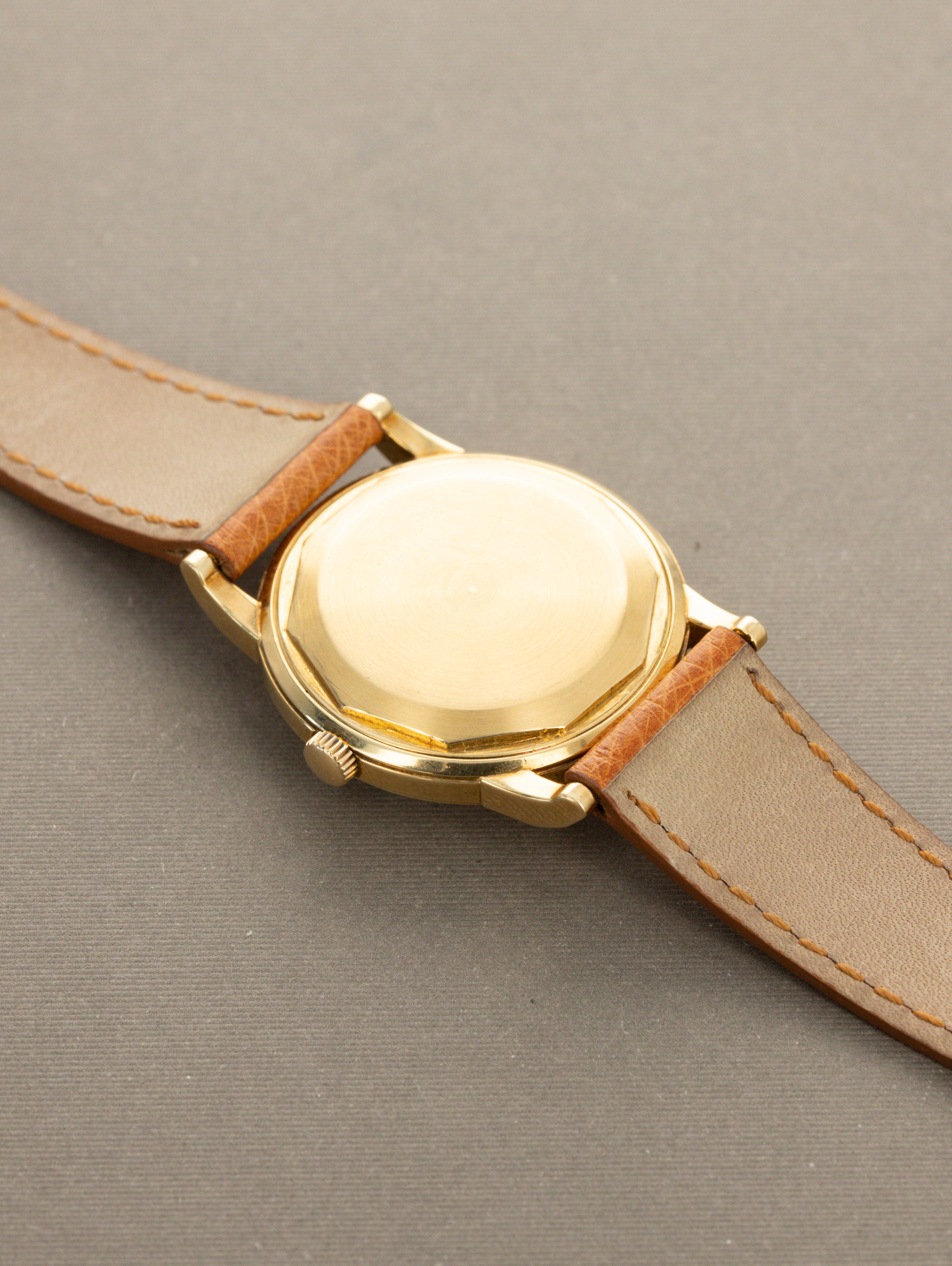 Patek Philippe Calatrava 'Amagnetic' Ref. 2570 w/ Extract