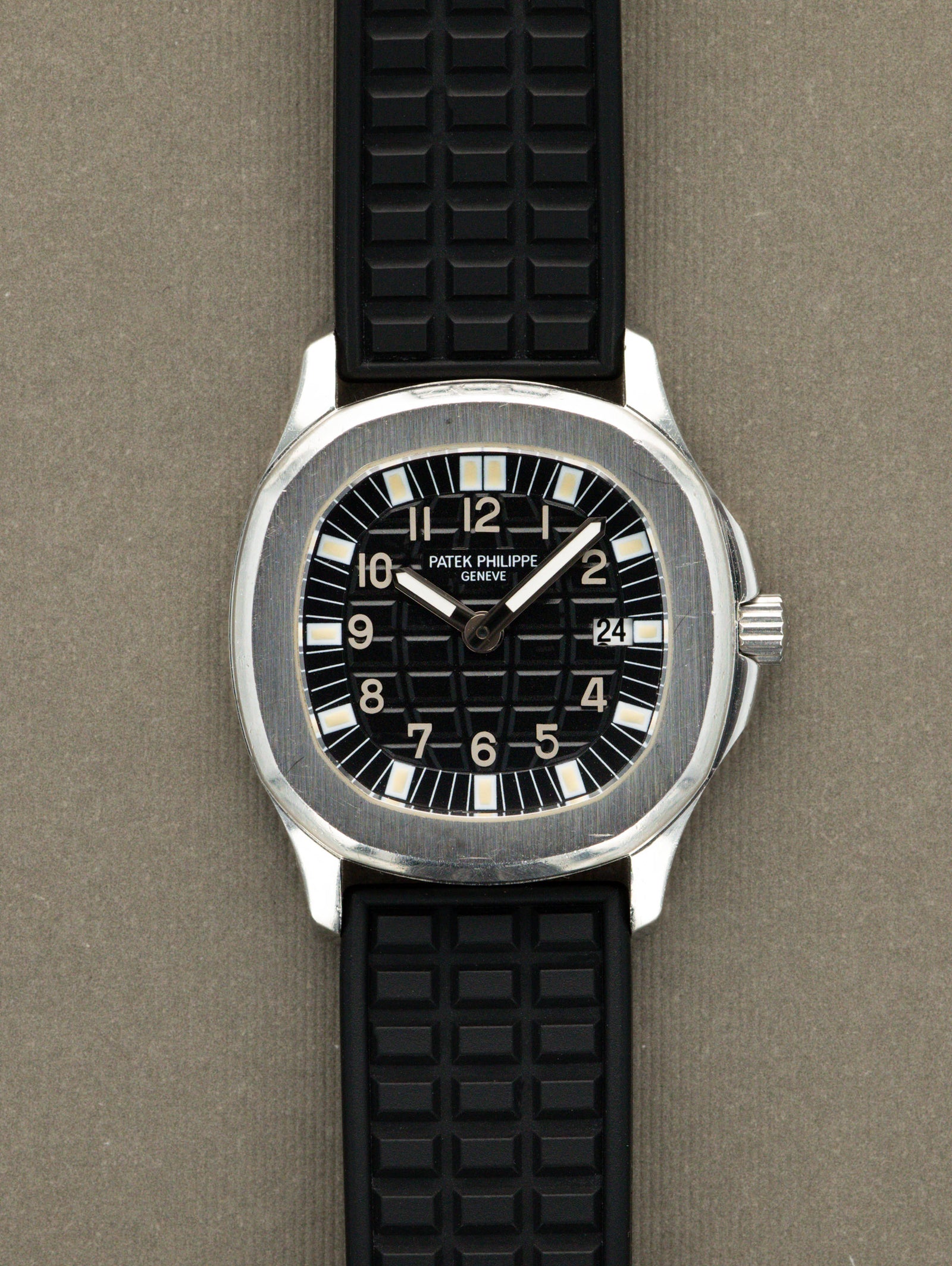 Patek Philippe Aquanuat Ref. 4960A - 'Ladies' Tritium Dial