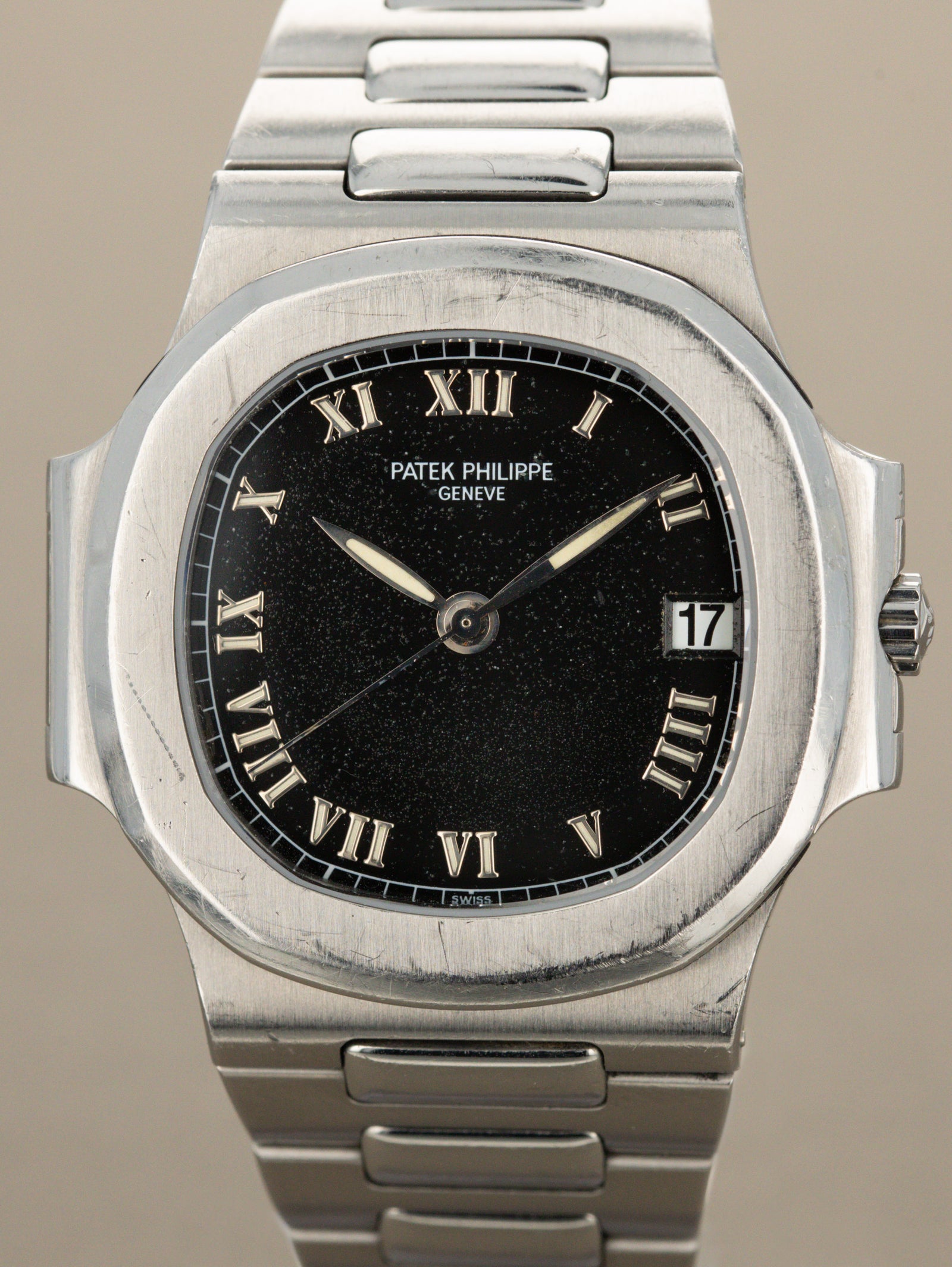 Patek Philippe Nautilus 'Midsize' Ref. 3800/1A - Gloss Black 'Roman' Dial w/ Extract