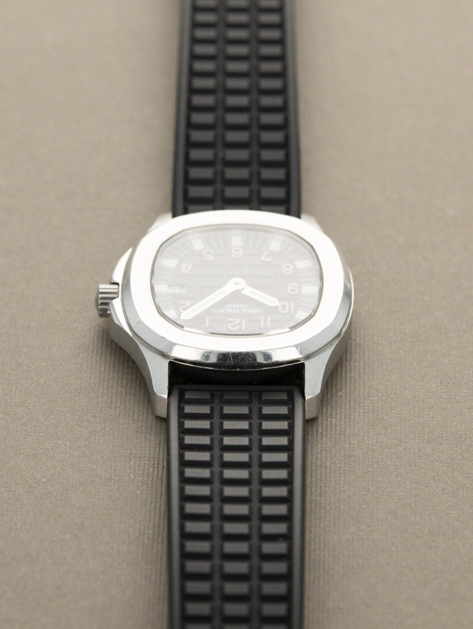 Patek Philippe Aquanuat Ref. 4960A - 'Ladies' Tritium Dial