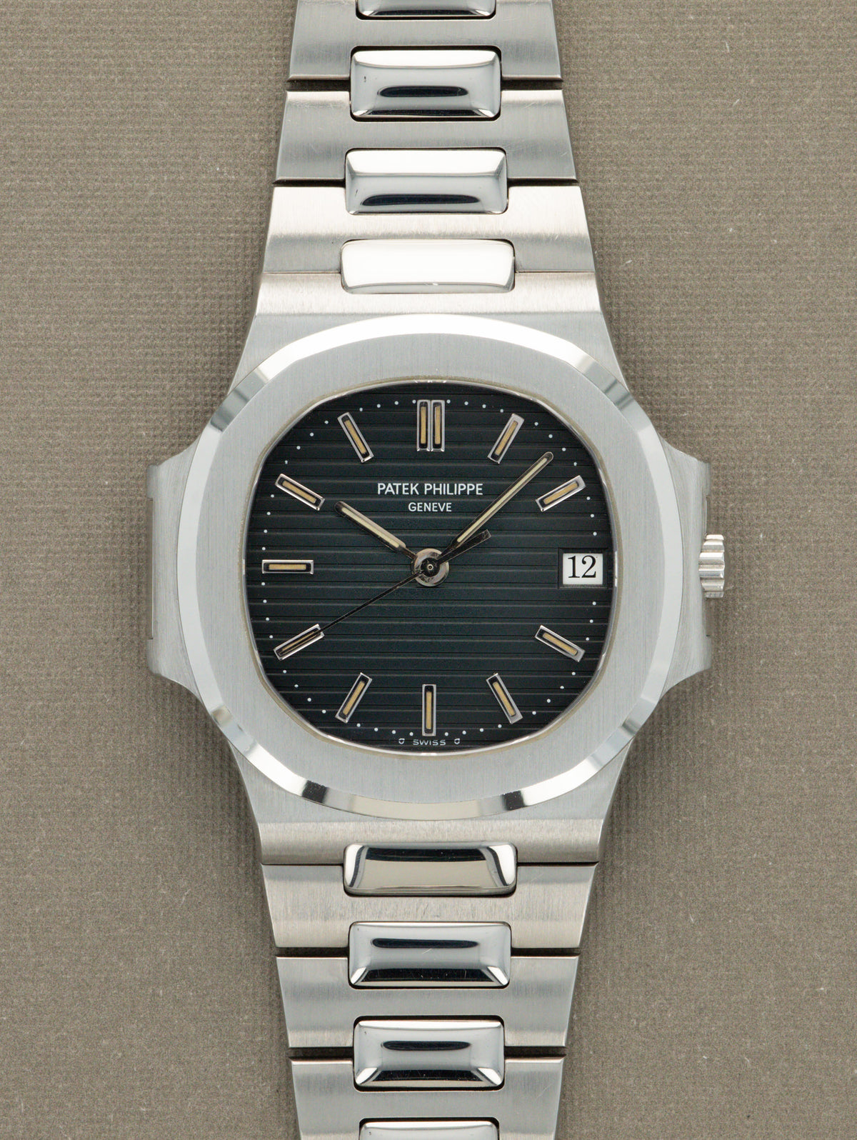 Patek Philippe Nautilus 'Midsize' Ref. 3800/1A - Blue 'Teak' Dial