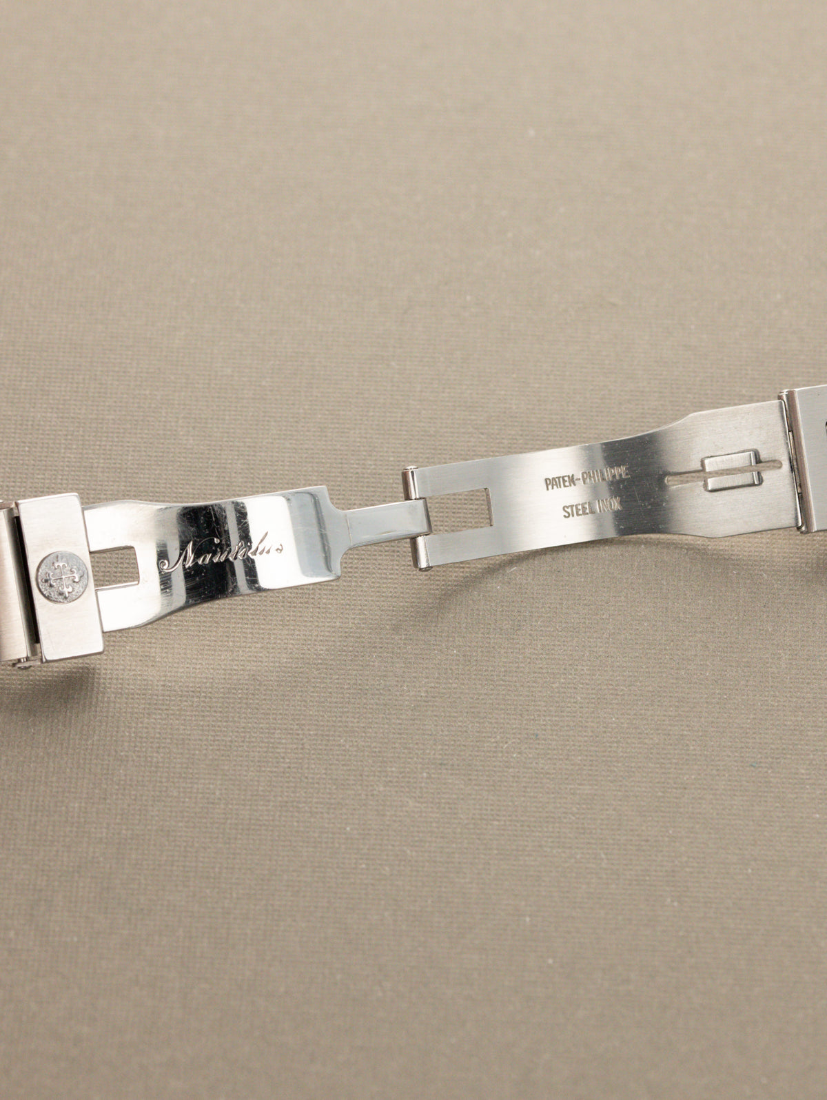 Patek Philippe Nautilus 'Midsize' Ref. 3800/1A - Blue 'Teak' Dial