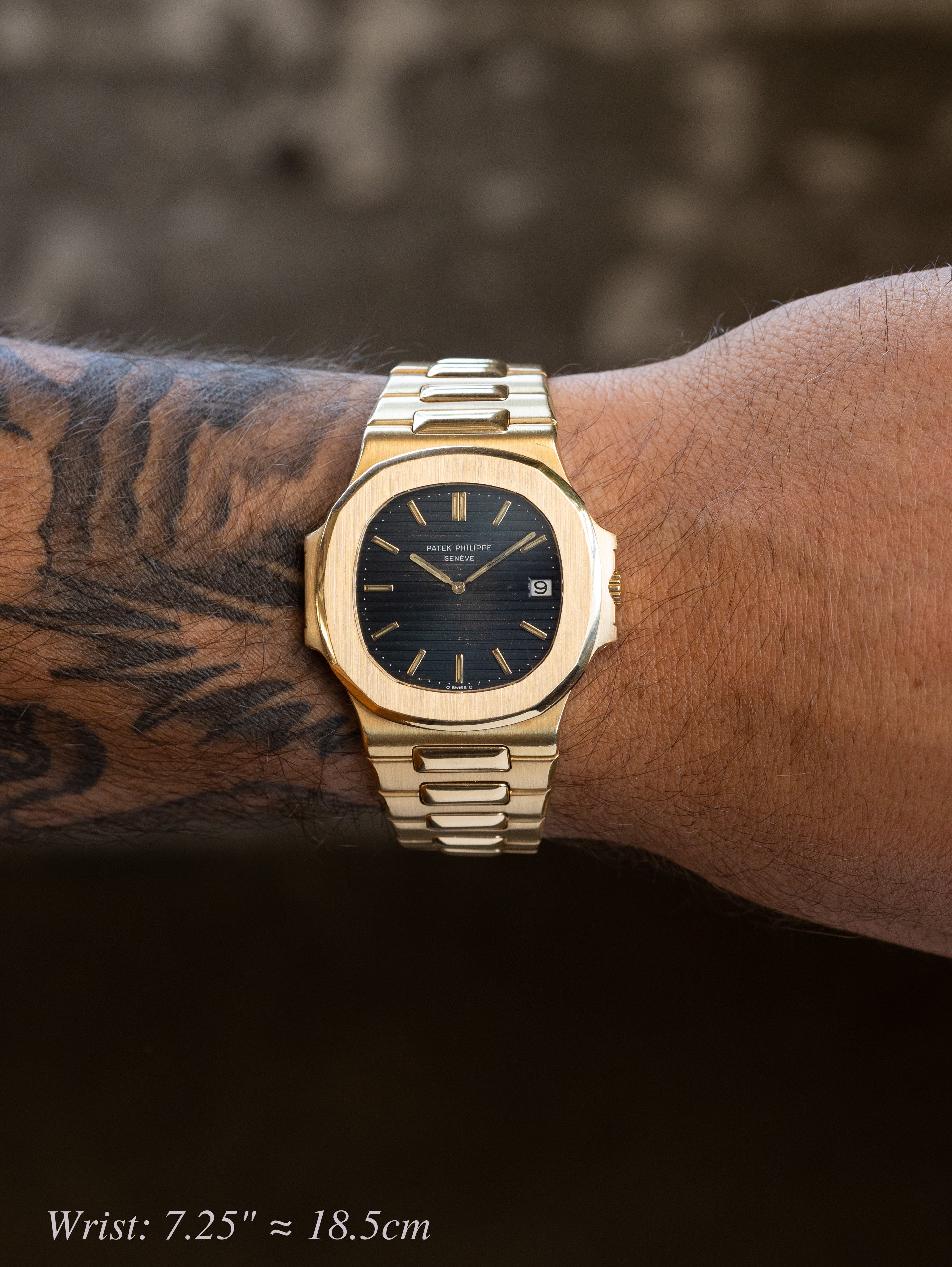 Patek Philippe Nautilus 'Jumbo' Ref. 3700/1J - w/ Box & Papers