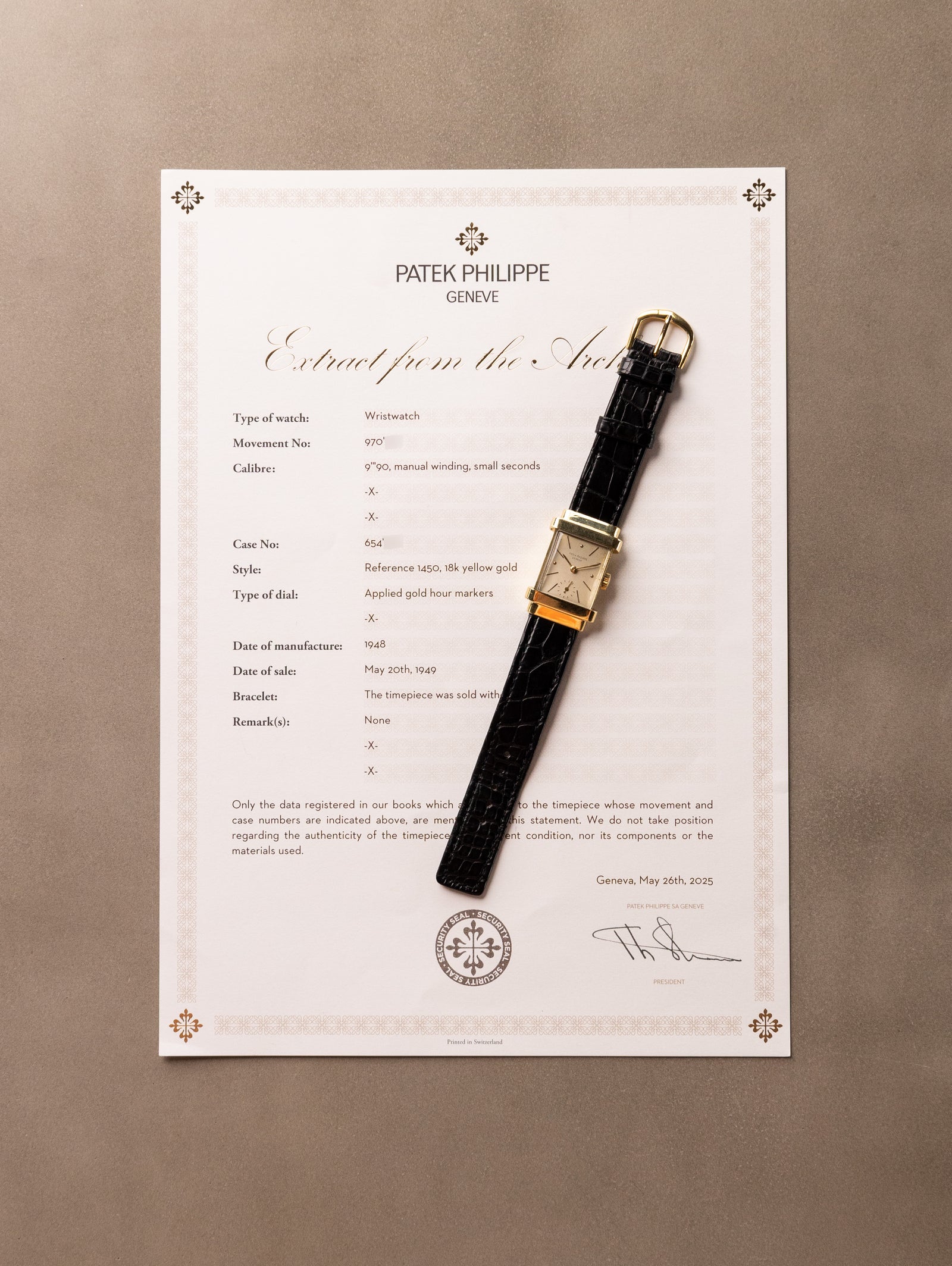 Patek Philippe Yellow Gold Dress Watch Ref. 1450 - 'Top Hat' w/ Extract