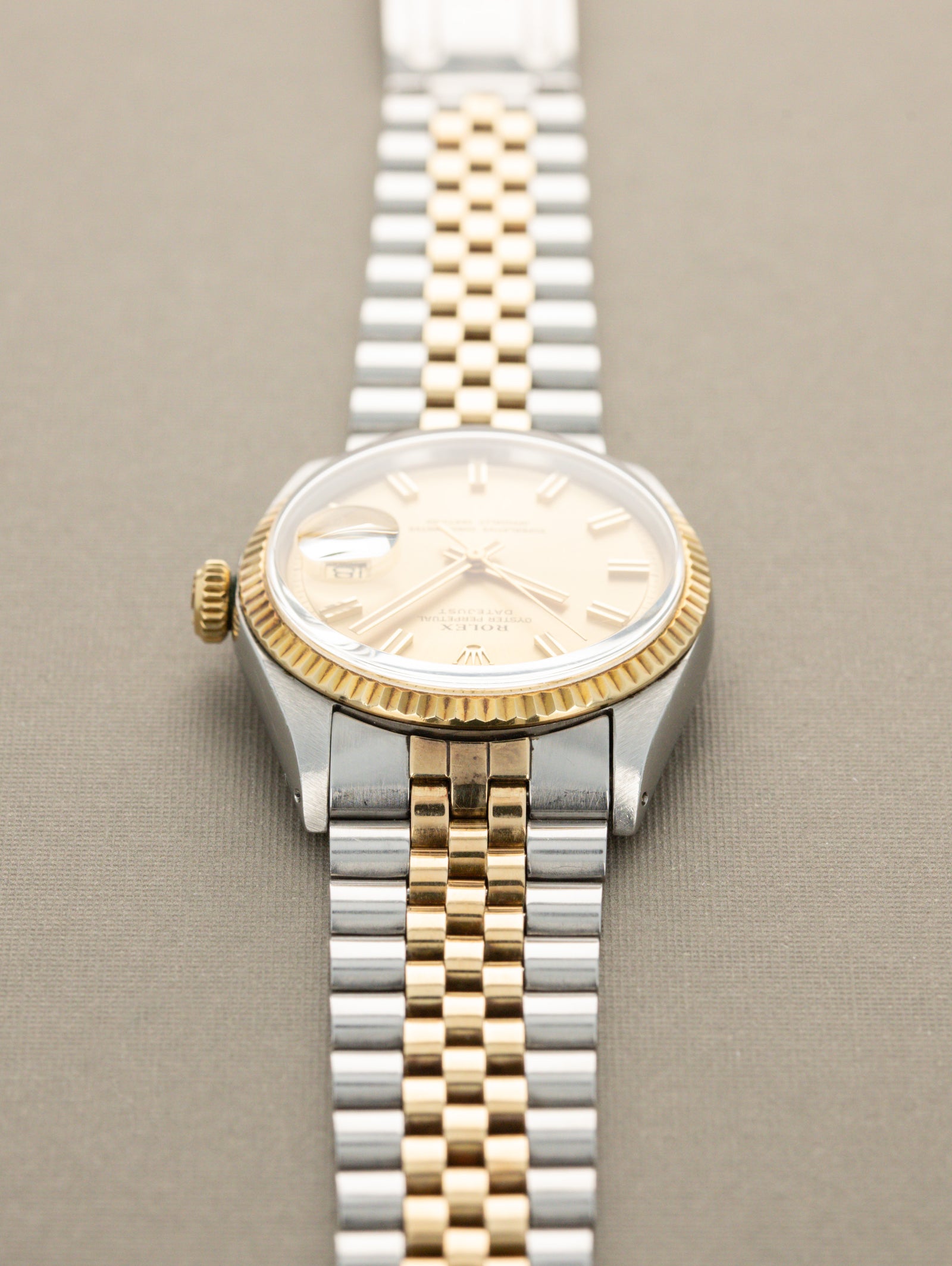 Rolex Datejust Ref. 1601/3 - Sunburst Champagne 'Wide Boy' Dial Unpolished