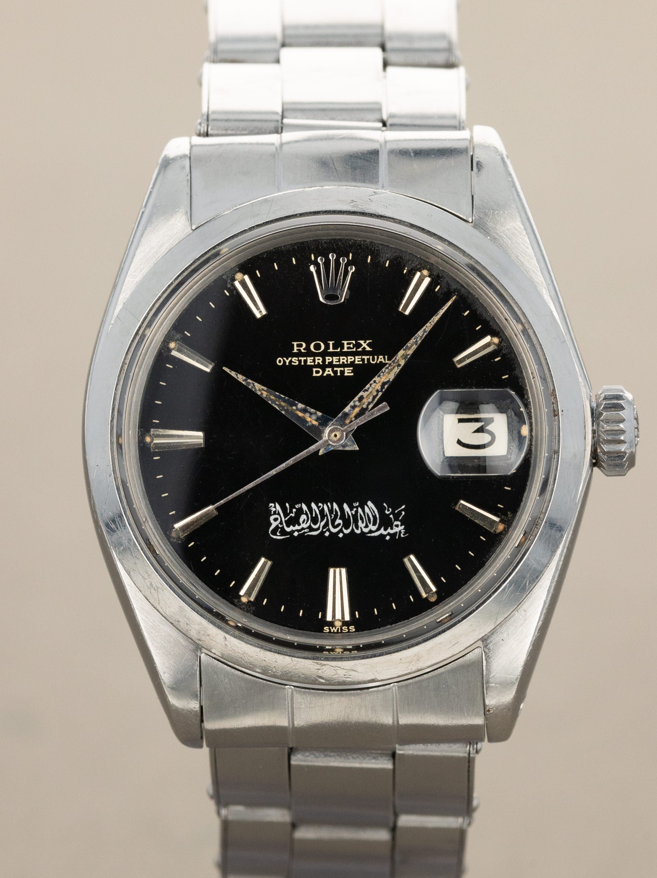 Rolex Oyster Perpetual Date Ref. 1500 - Black 'Gilt' Dial W/ Kuwait Signature Unpolished