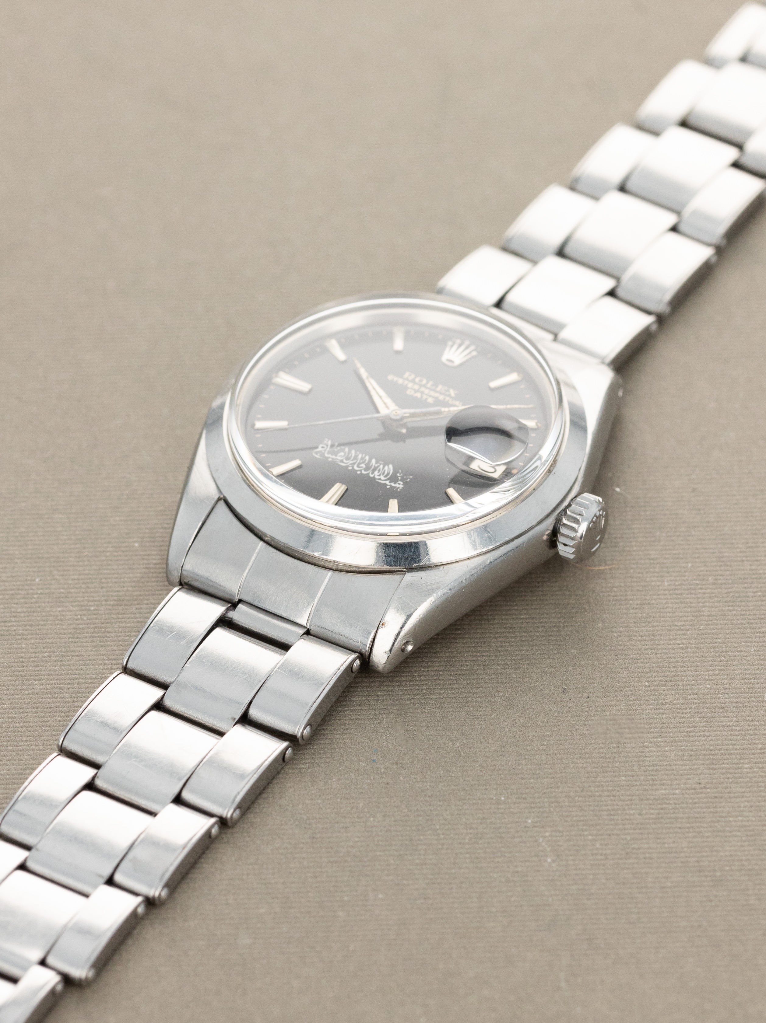 Rolex Oyster Perpetual Date Ref. 1500 - Black 'Gilt' Dial W/ Kuwait Signature Unpolished