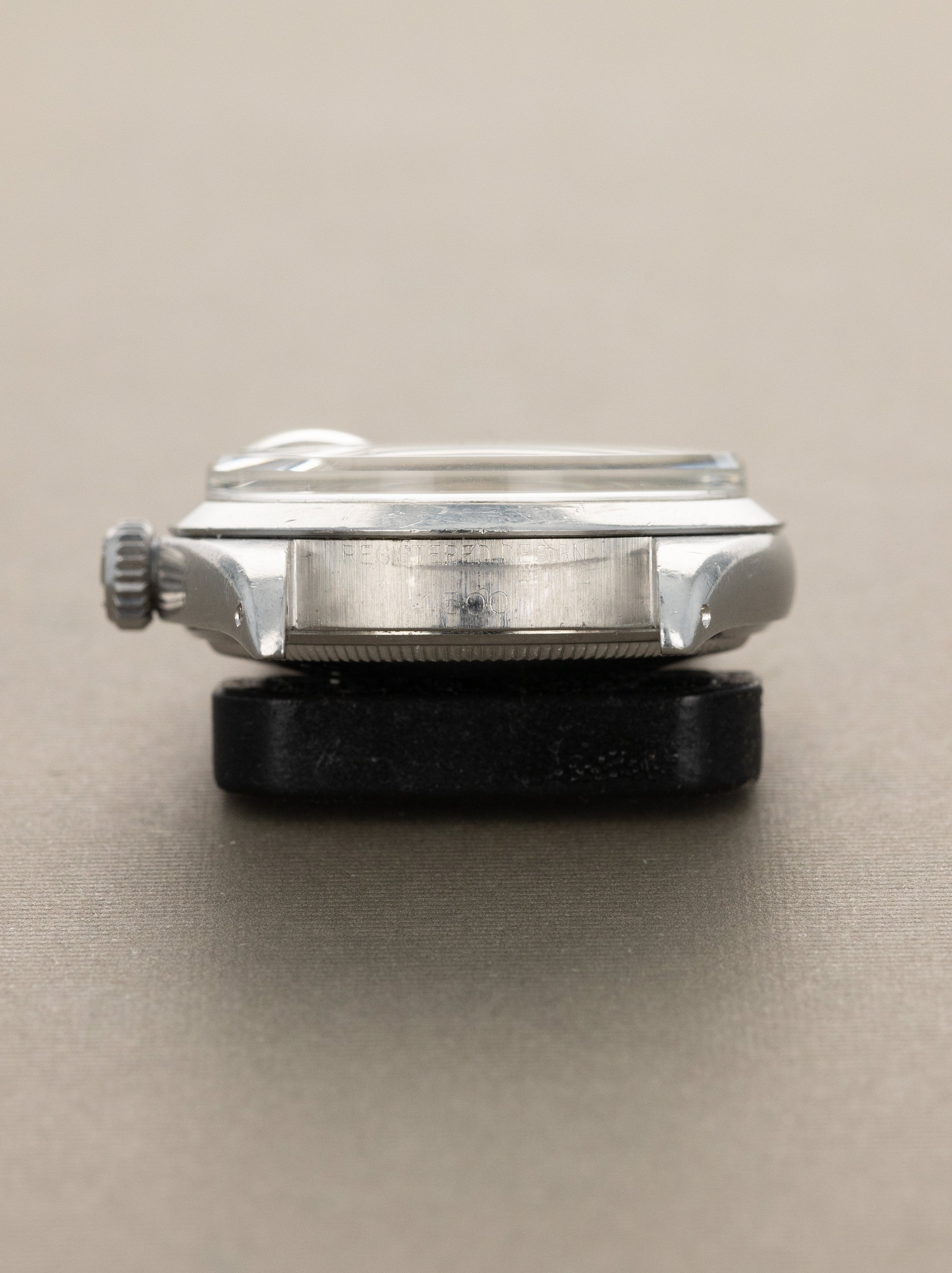 Rolex Oyster Perpetual Date Ref. 1500 - Black 'Gilt' Dial W/ Kuwait Signature Unpolished