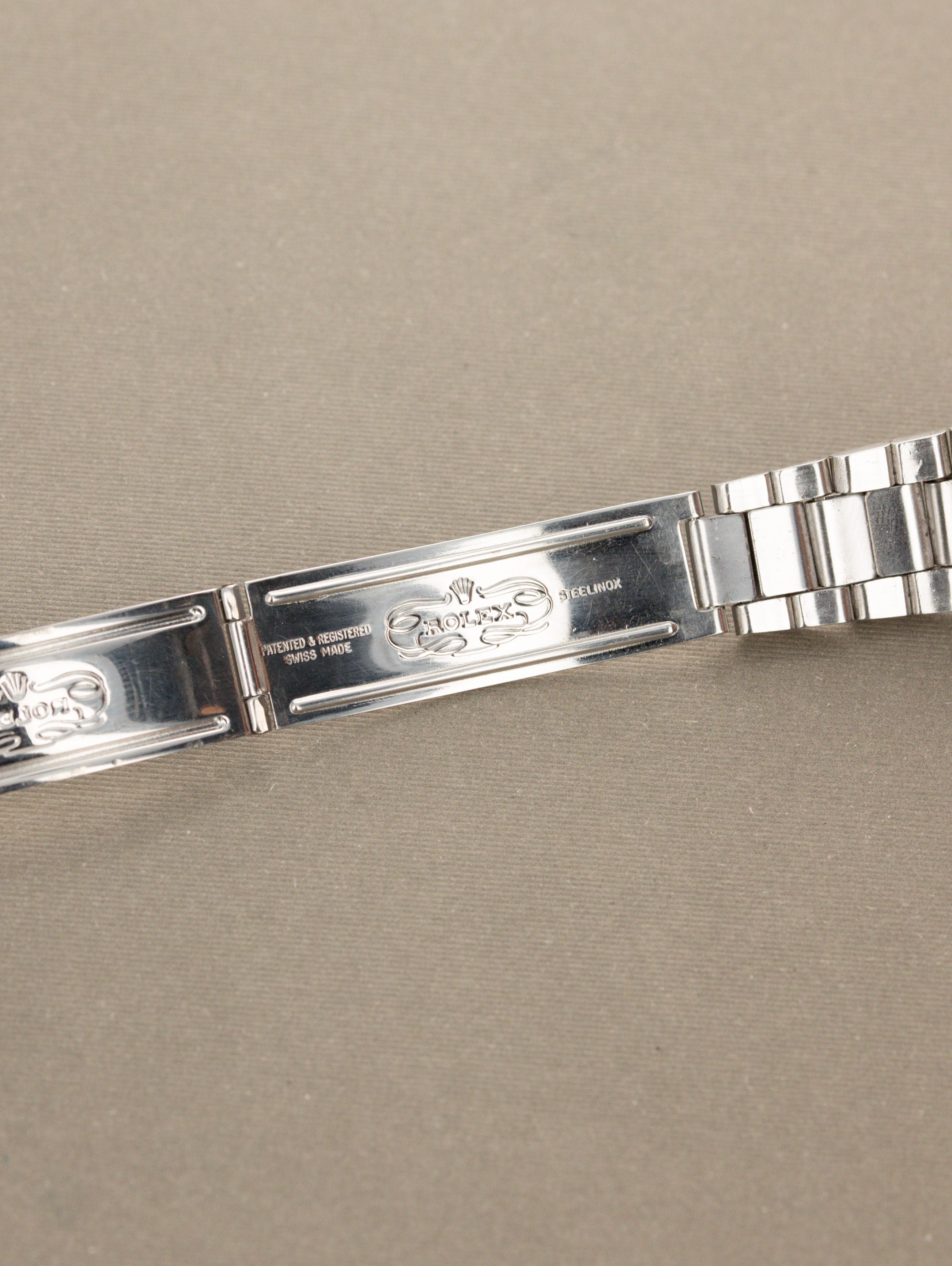 Rolex Oyster Perpetual Date Ref. 1500 - Blue 'Mosaic' Dial