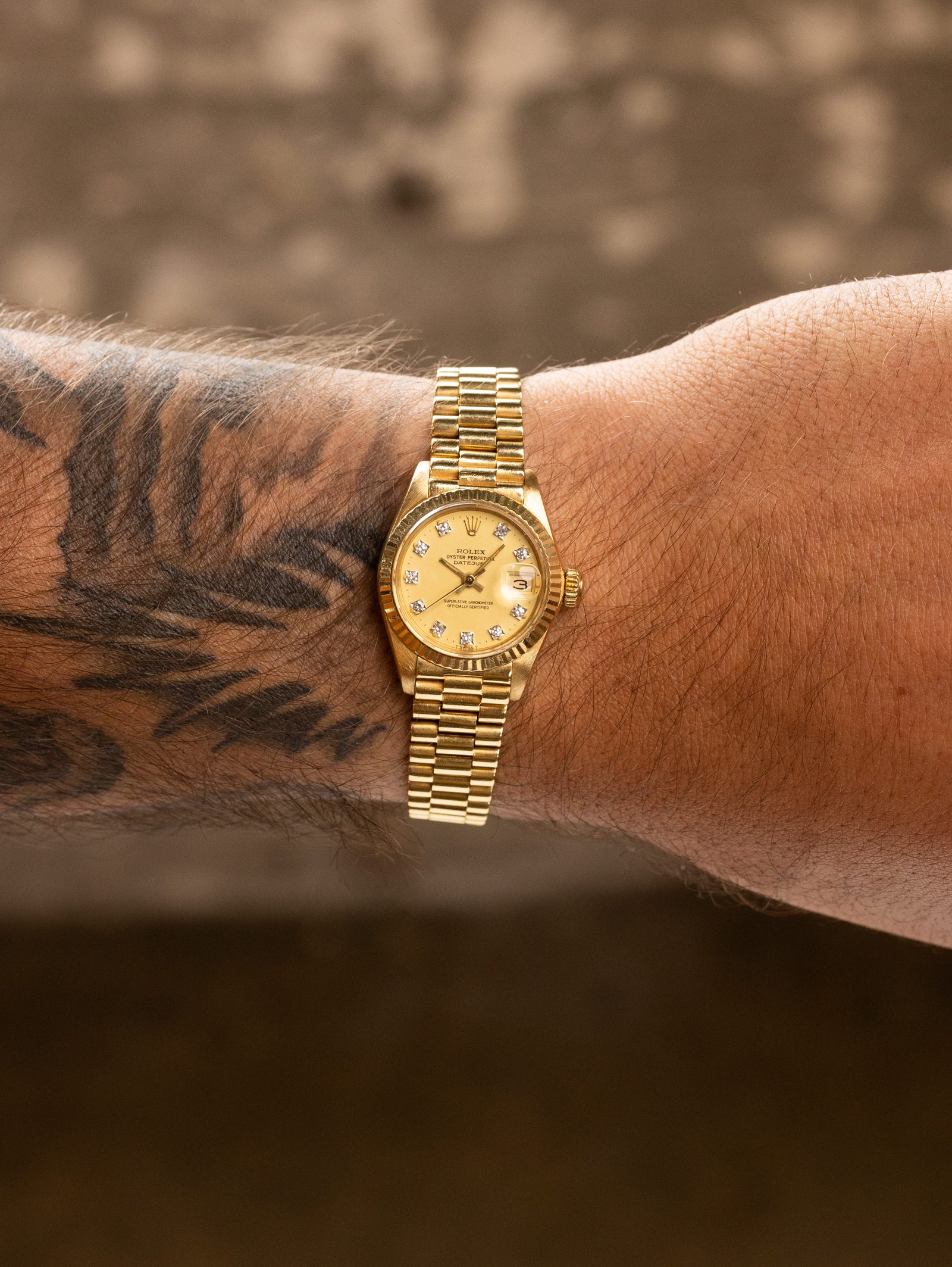 Rolex Lady Datejust Ref. 6917 - Satin Champagne Diamond Dial
