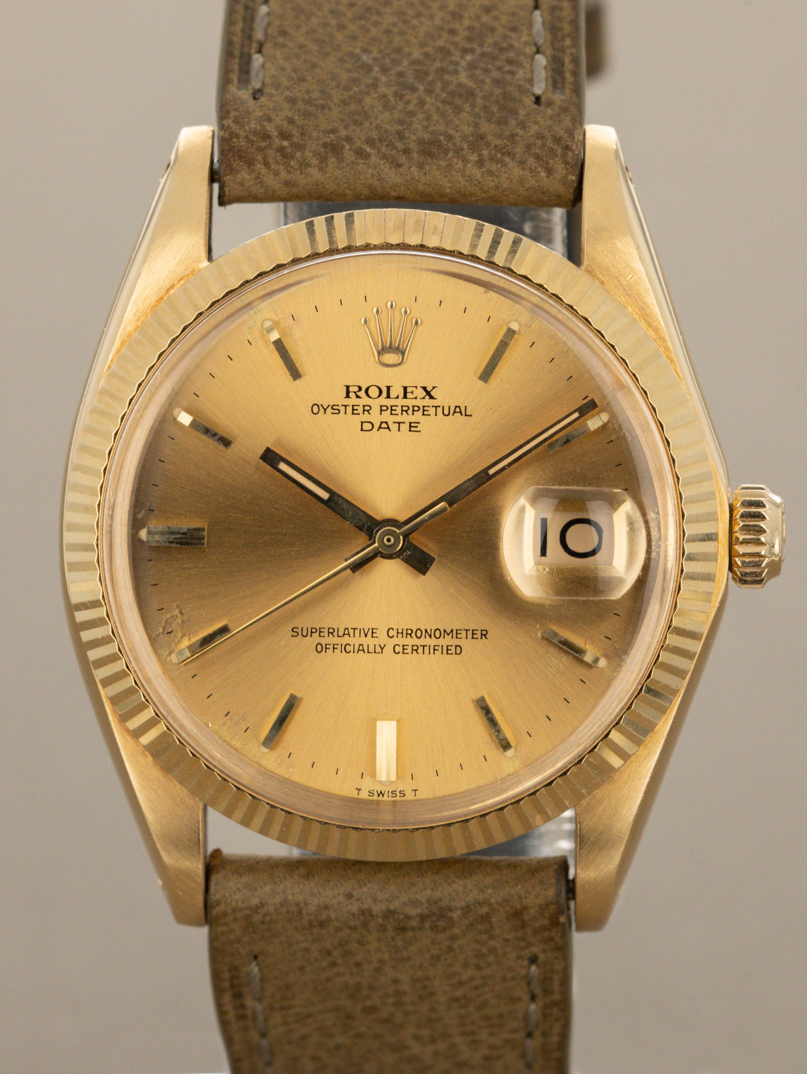 Rolex Oyster Perpetual Date Ref. 1503 - Sunburst Champagne Dial