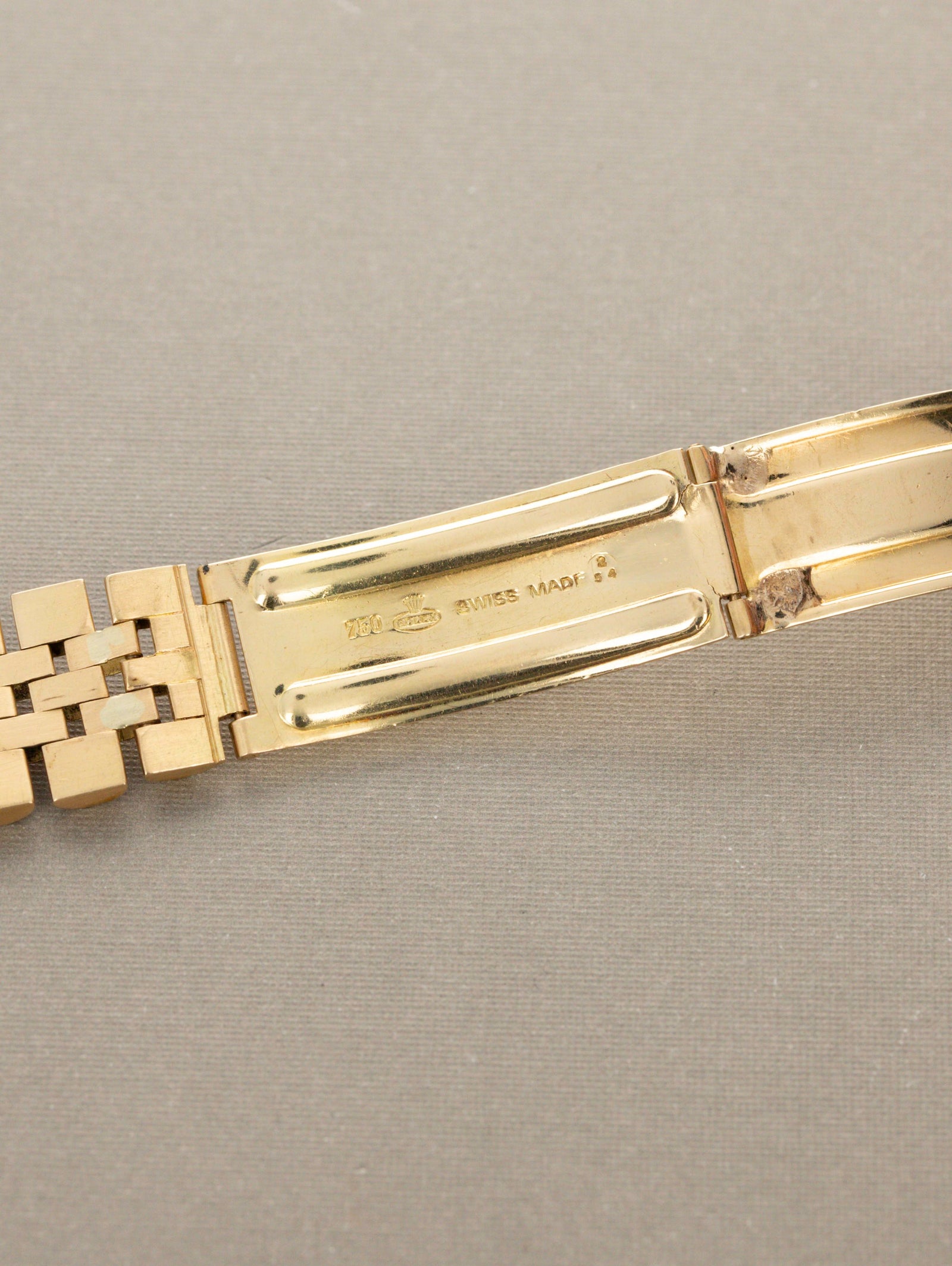 Rolex Datejust Ref. 6305 - 'Gold-Red' Datejust