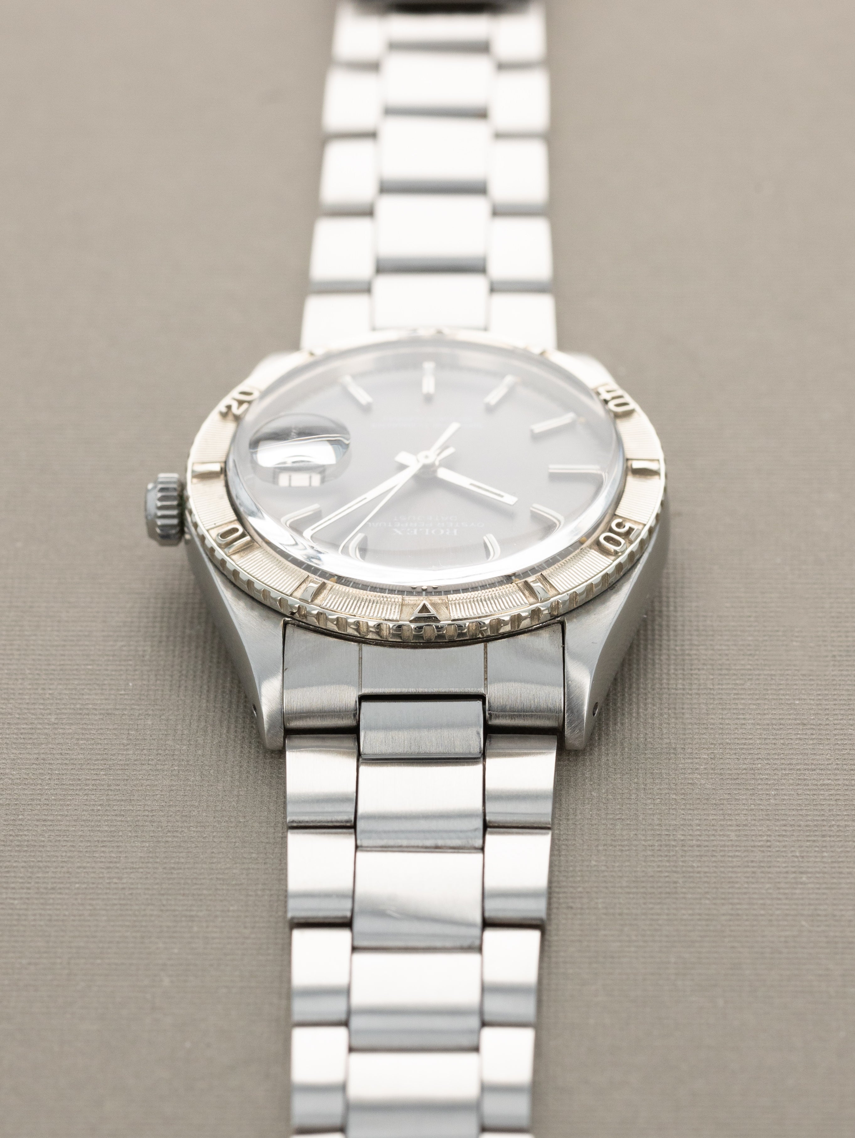 Rolex Turn-O-Graph Ref. 1625 - Sunburst Grey Dial