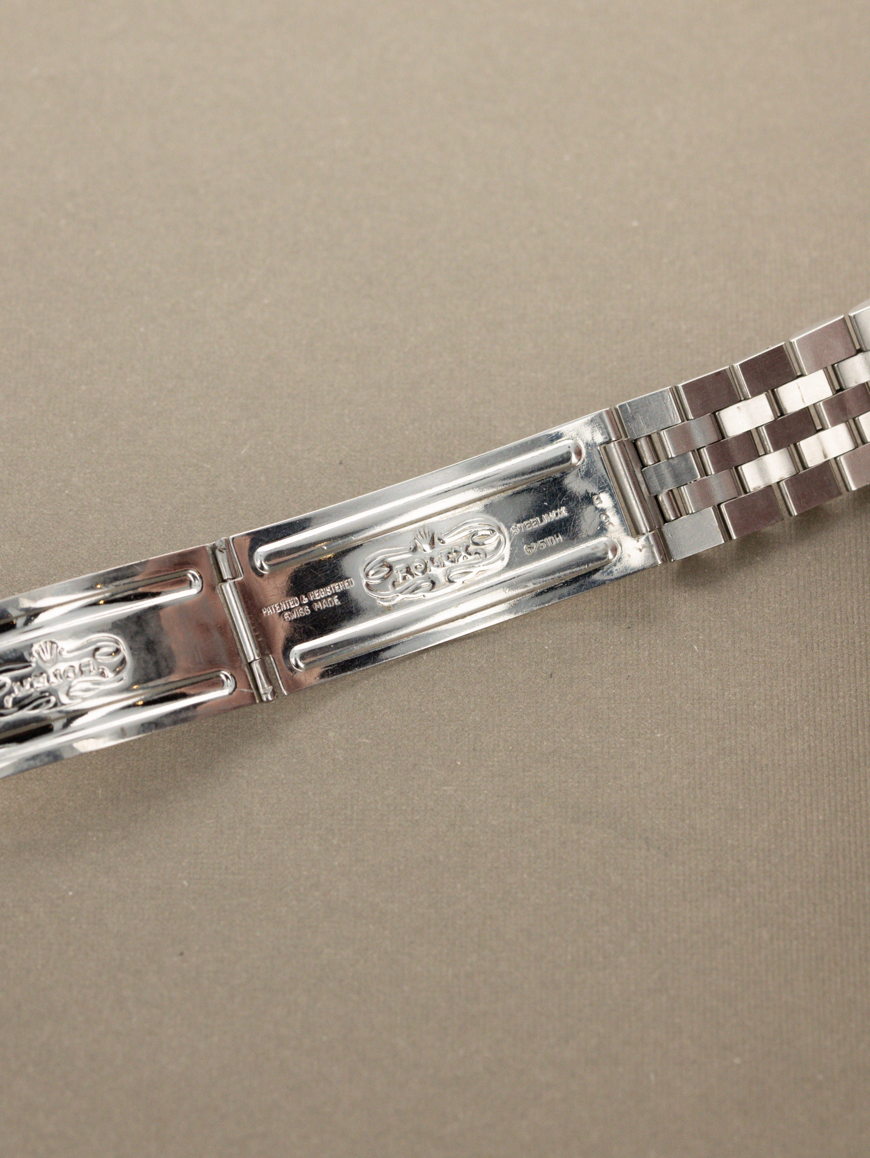 Rolex Datejust Ref. 1603 - Sunburst Taupe 'Sigma' Dial w/ White Text Unpolished