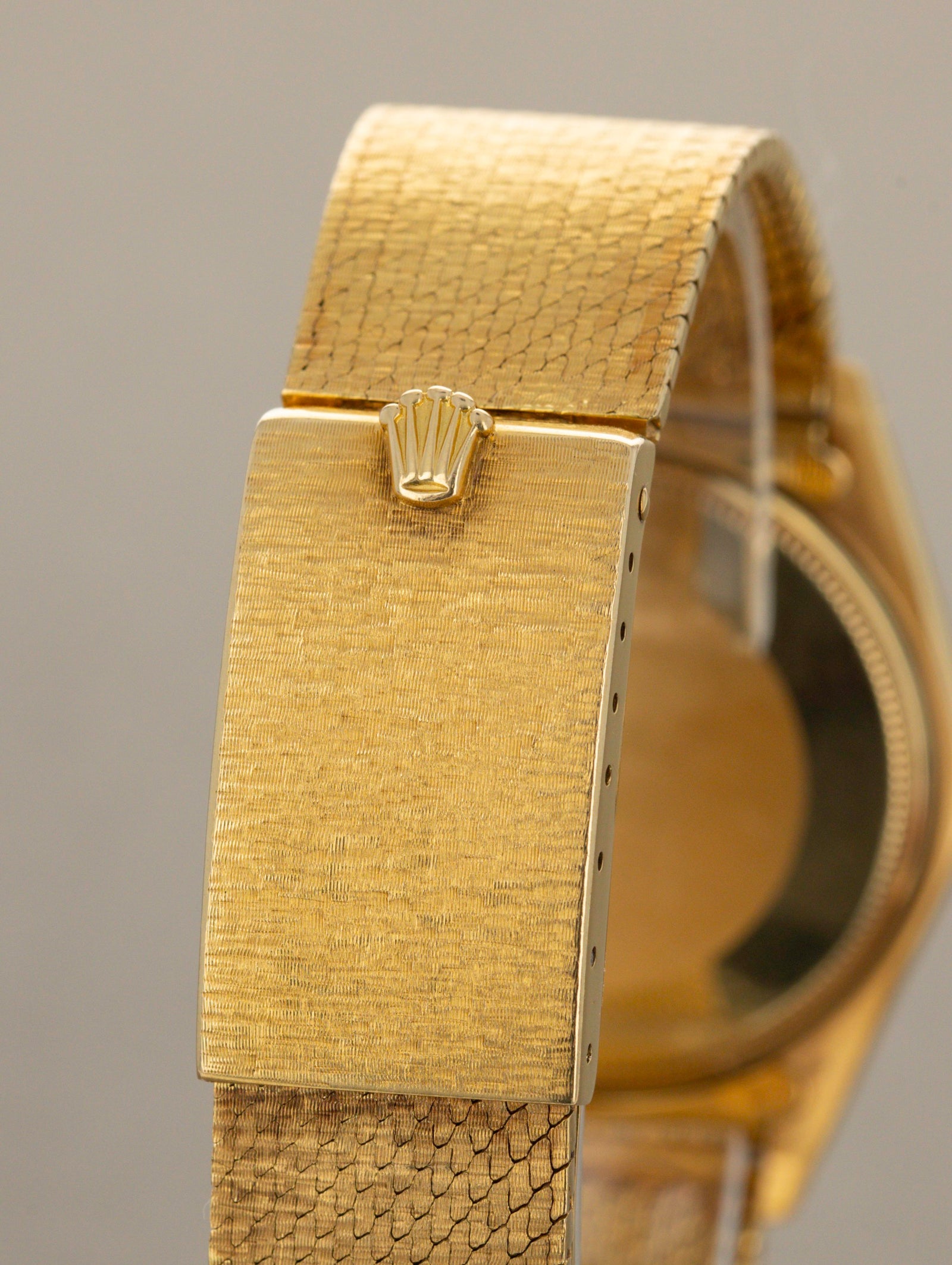 Rolex Date Ref. 1511 18k Mesh